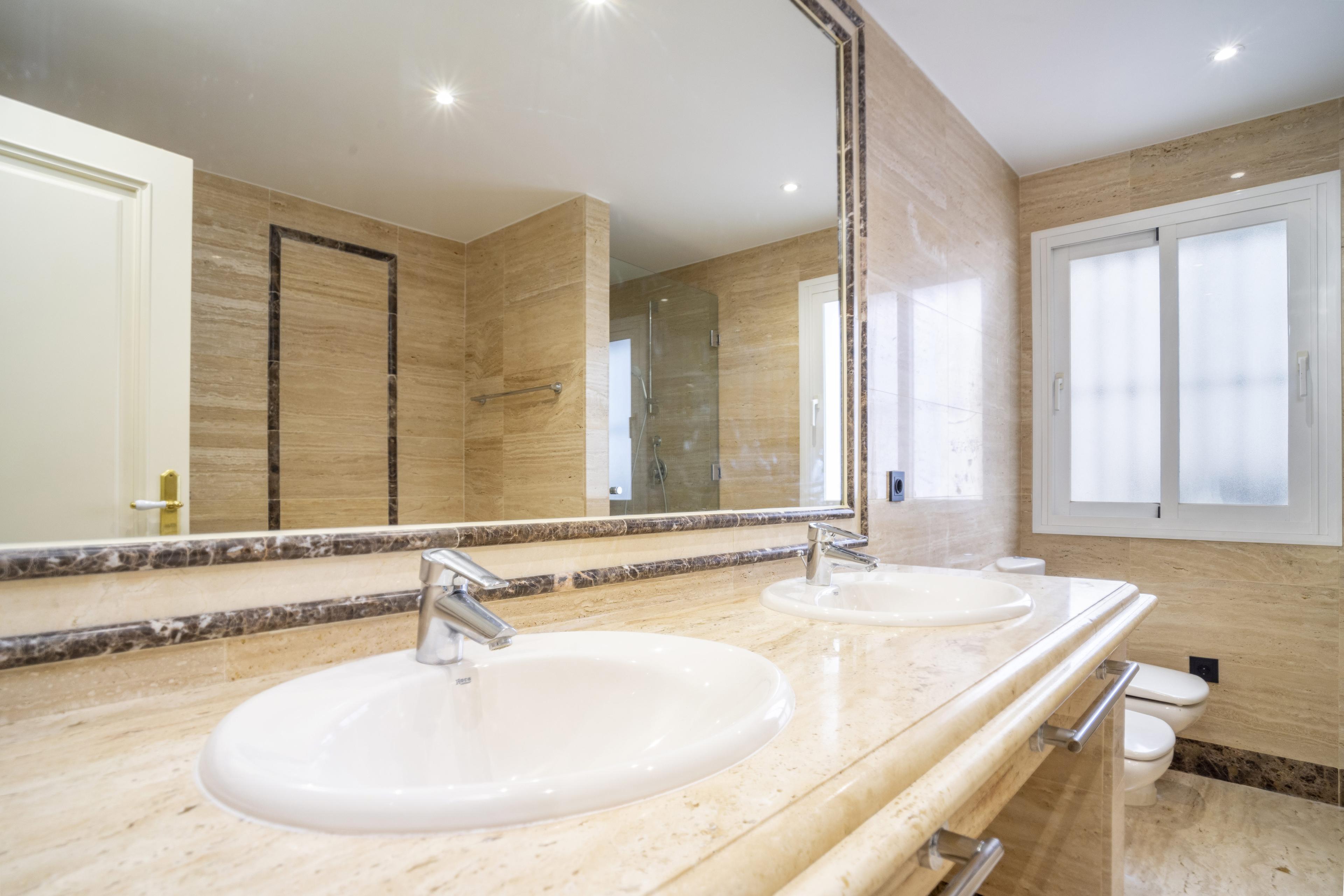 Piso en Venta en Calle Lago de los Cisnes - 34