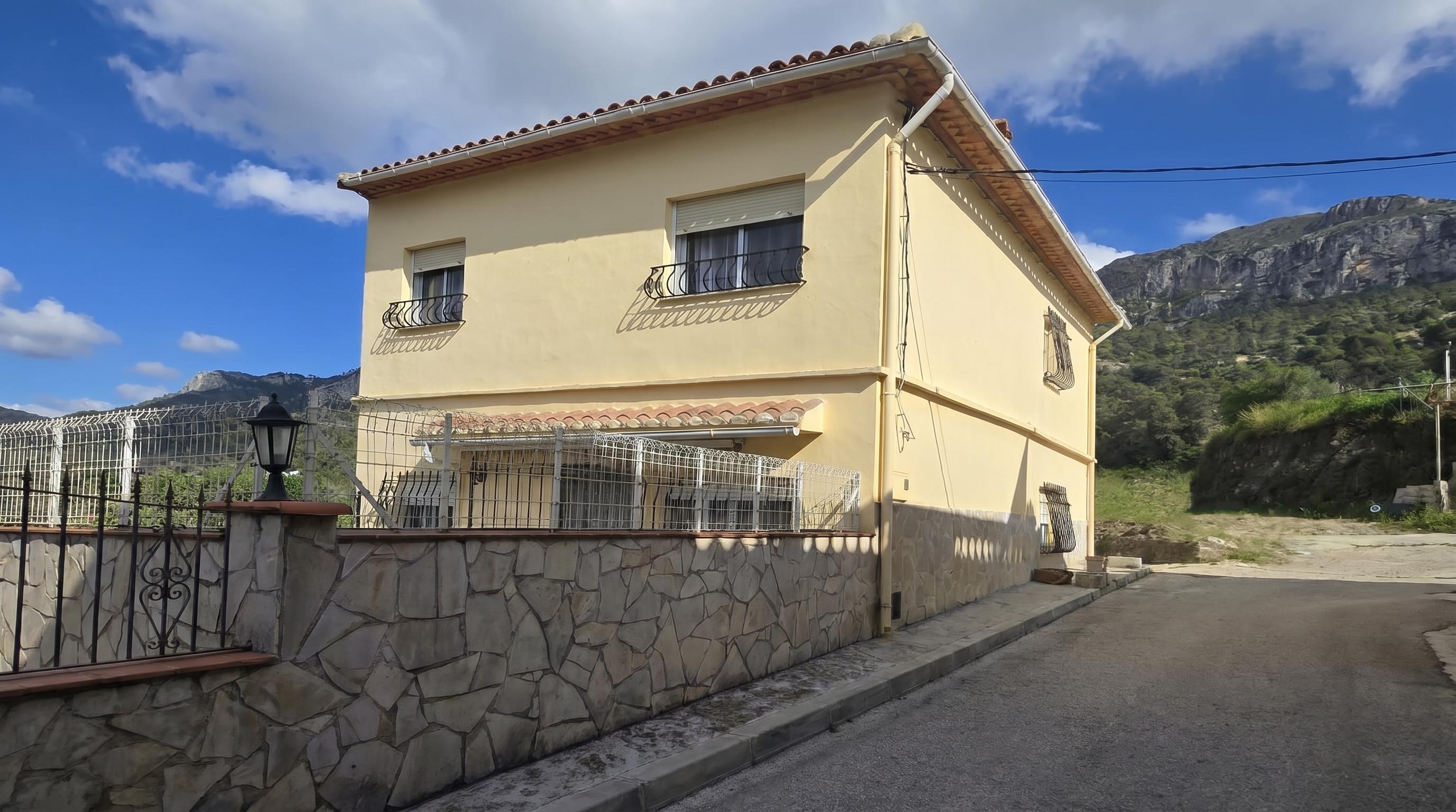 Casa en Venta en Carrer de Dalt - 13