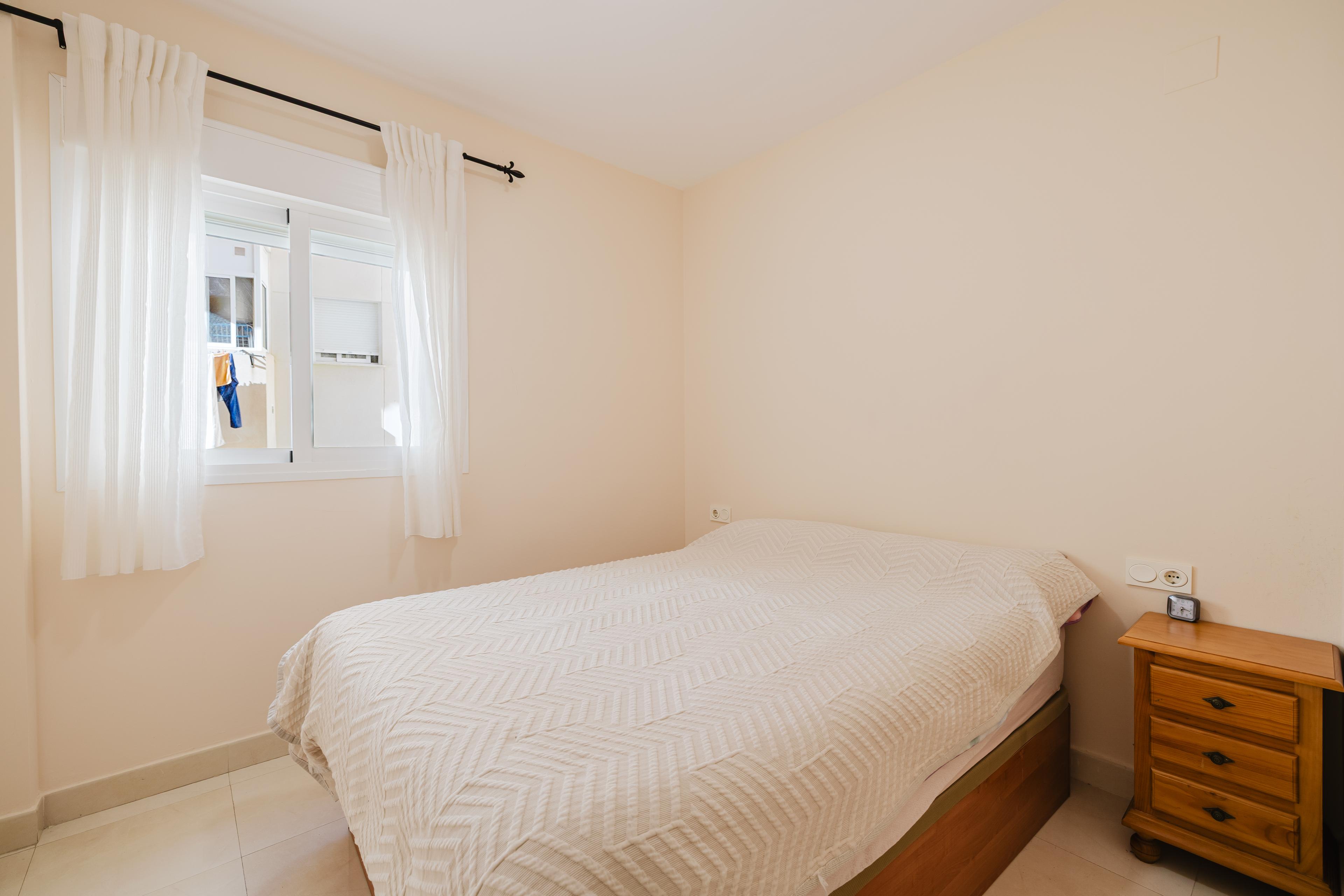 Piso en Venta en Calle Antonio Millón - 13