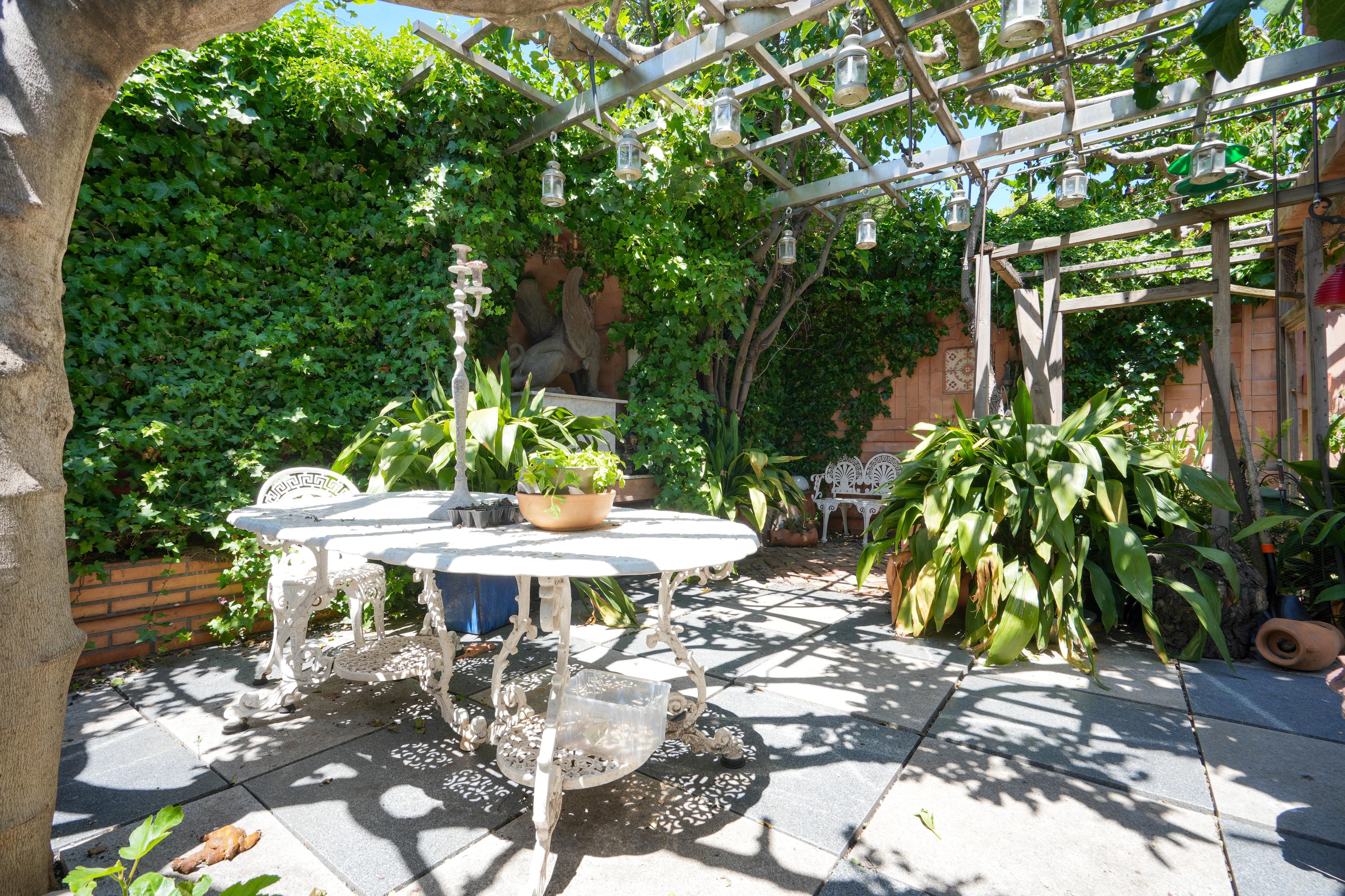 Casa Adosada en Venta en Calle Fernando Fernán Gómez - 6