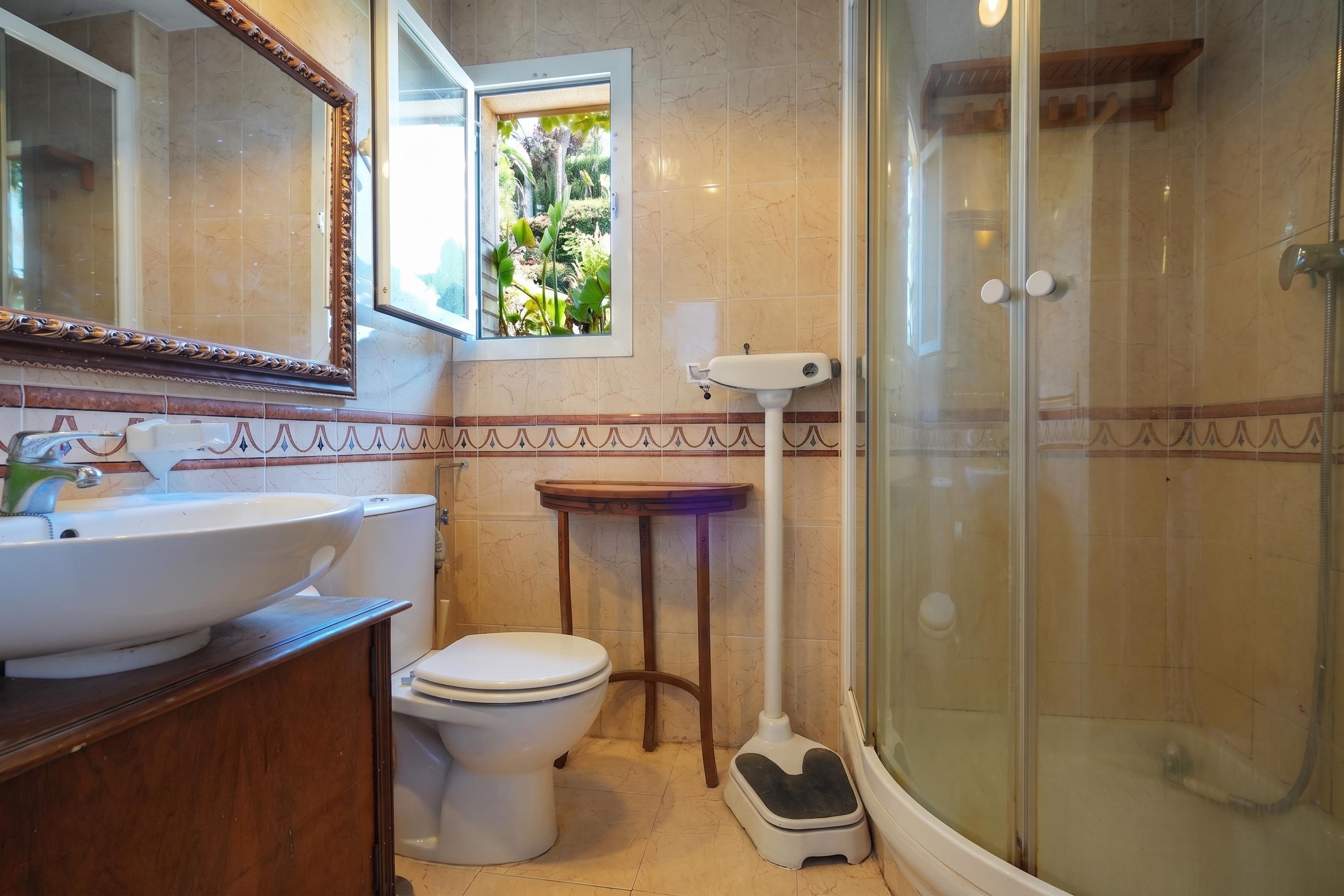 Casa Adosada en Venta en Calle Fernando Fernán Gómez - 18