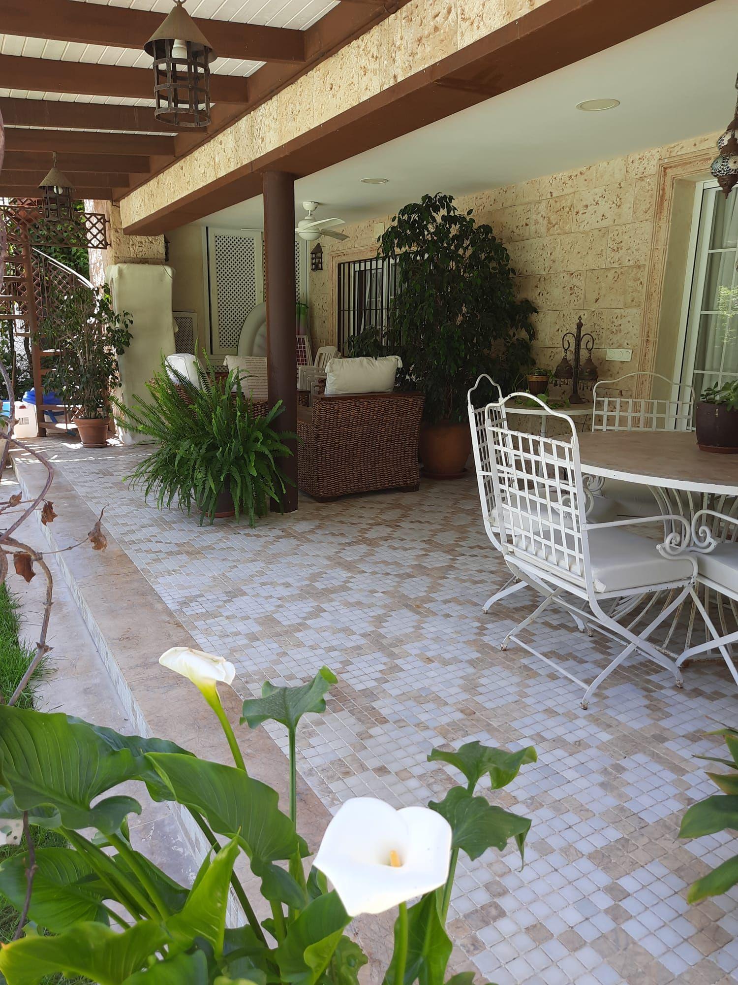 Villa en Venta en Calle los Jazmines - 16