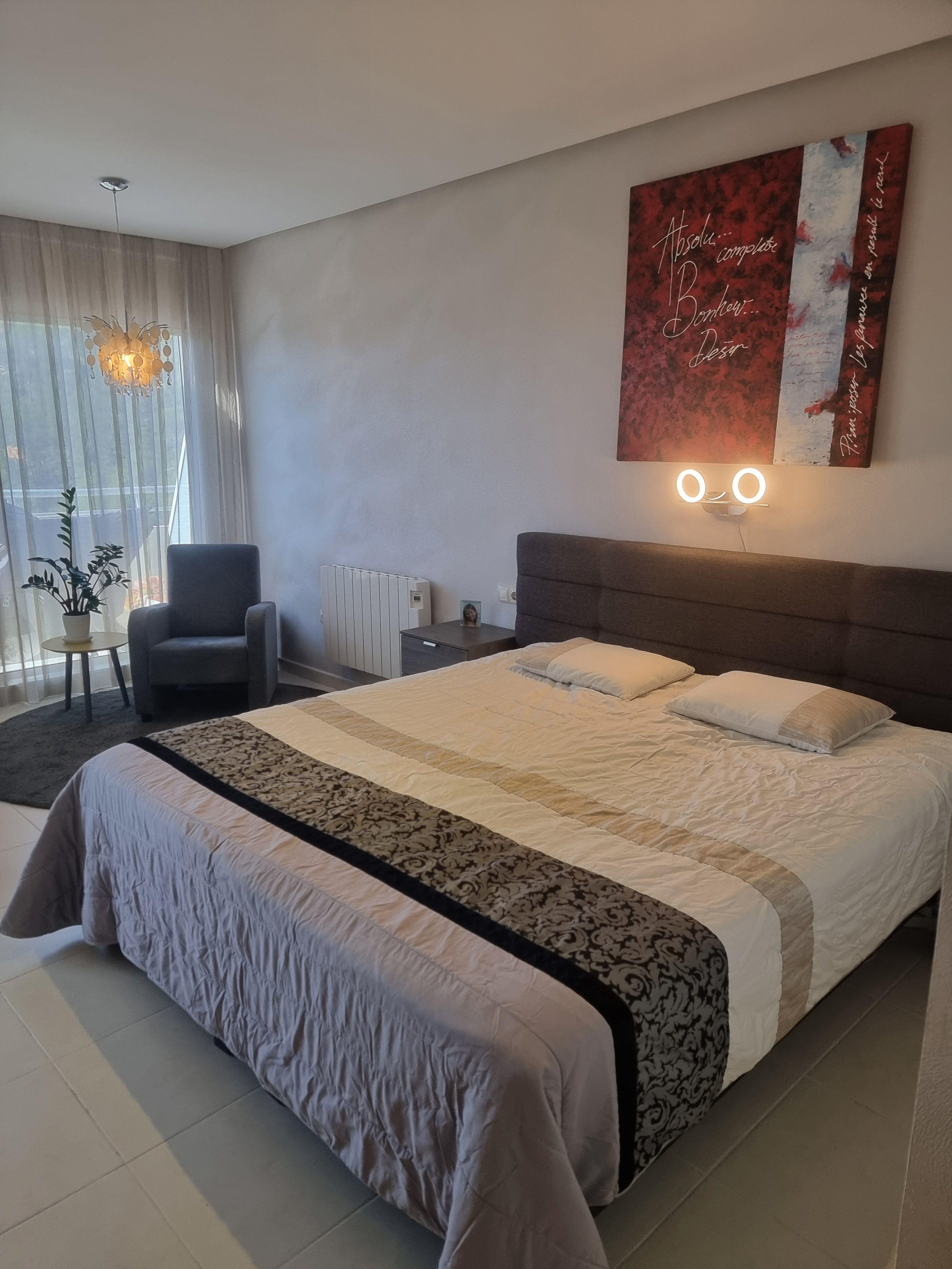 Piso en Venta en Calle Suiza - 7