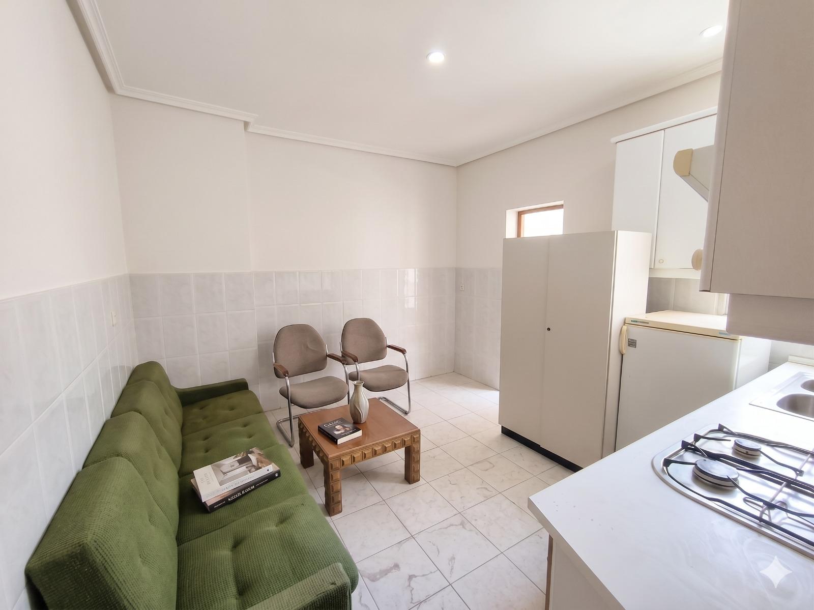 Piso en Venta en Calle del Tutor - 8