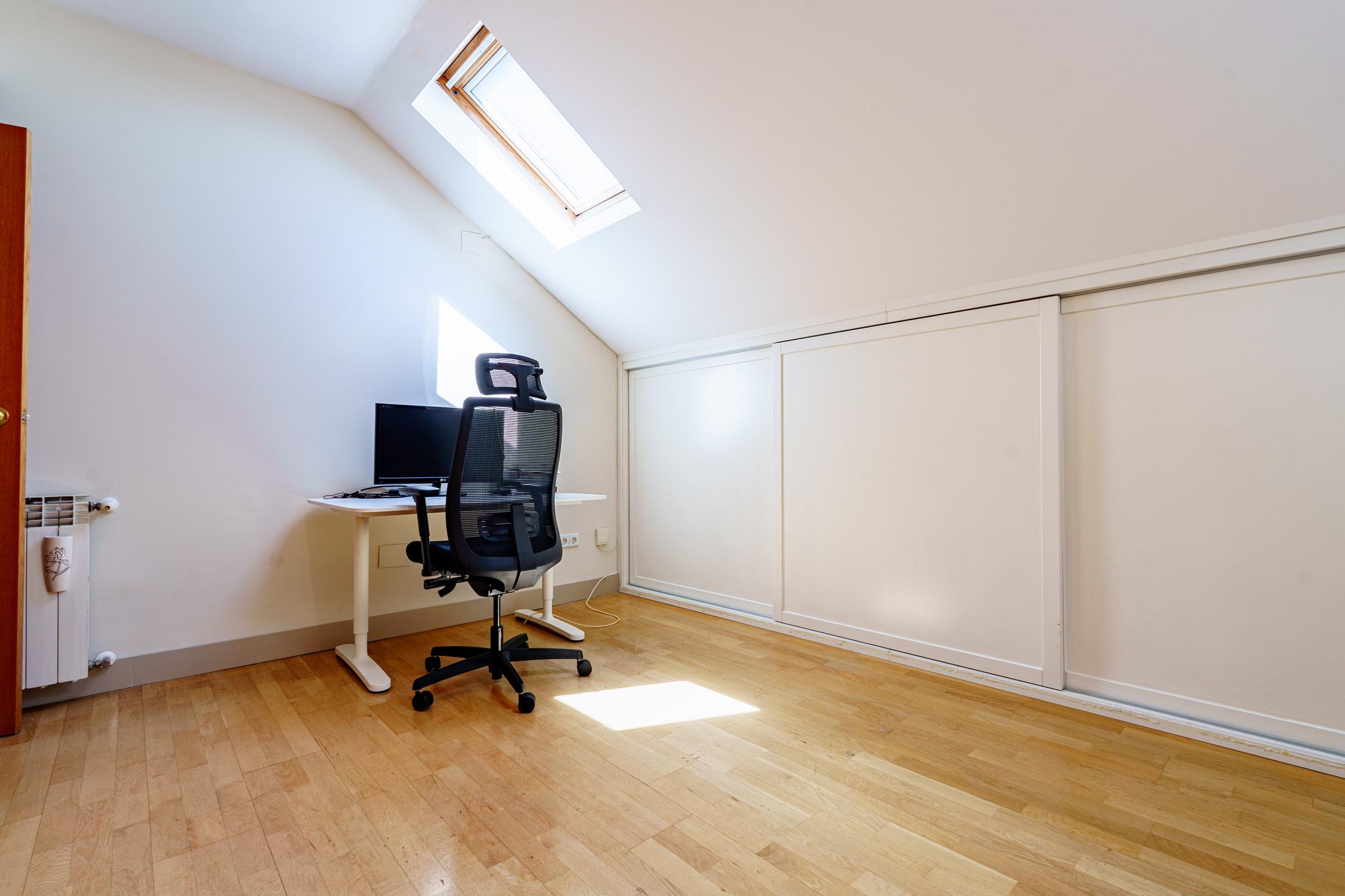 Piso en Venta en Avenida de los Ángeles - 37
