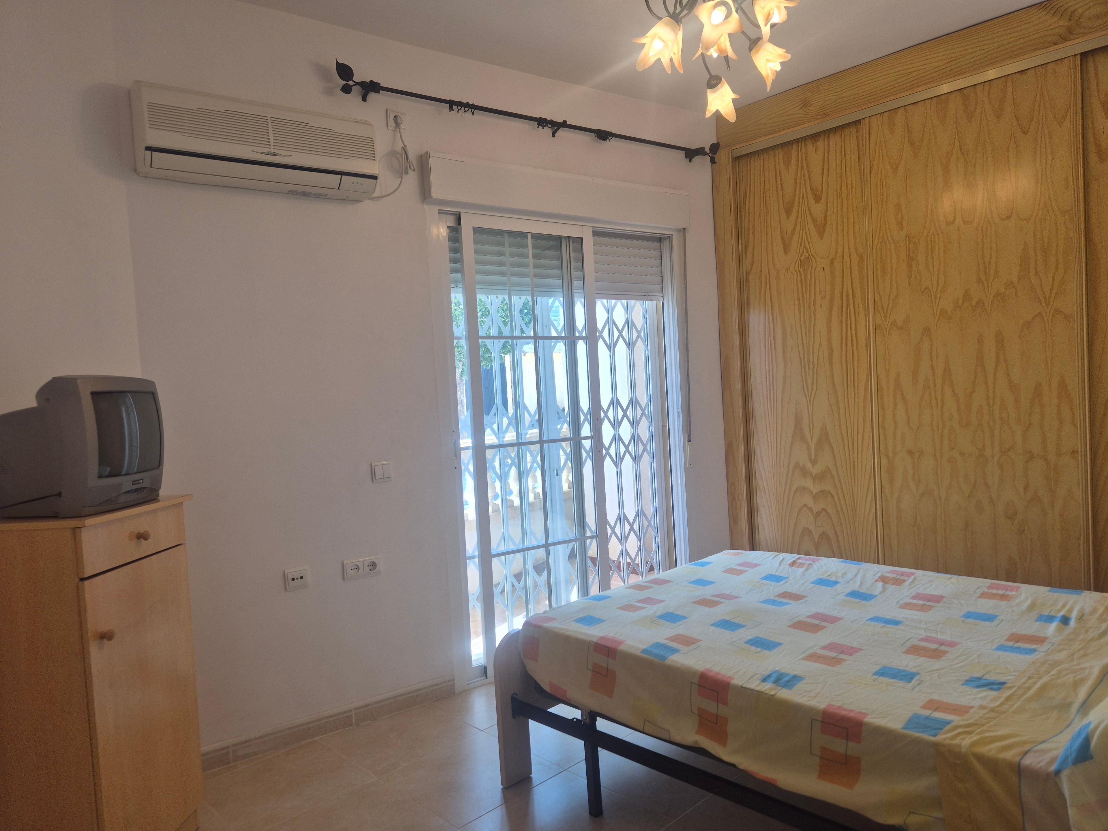 Villa en Venta en Carretera de Pedro Martínez - 23