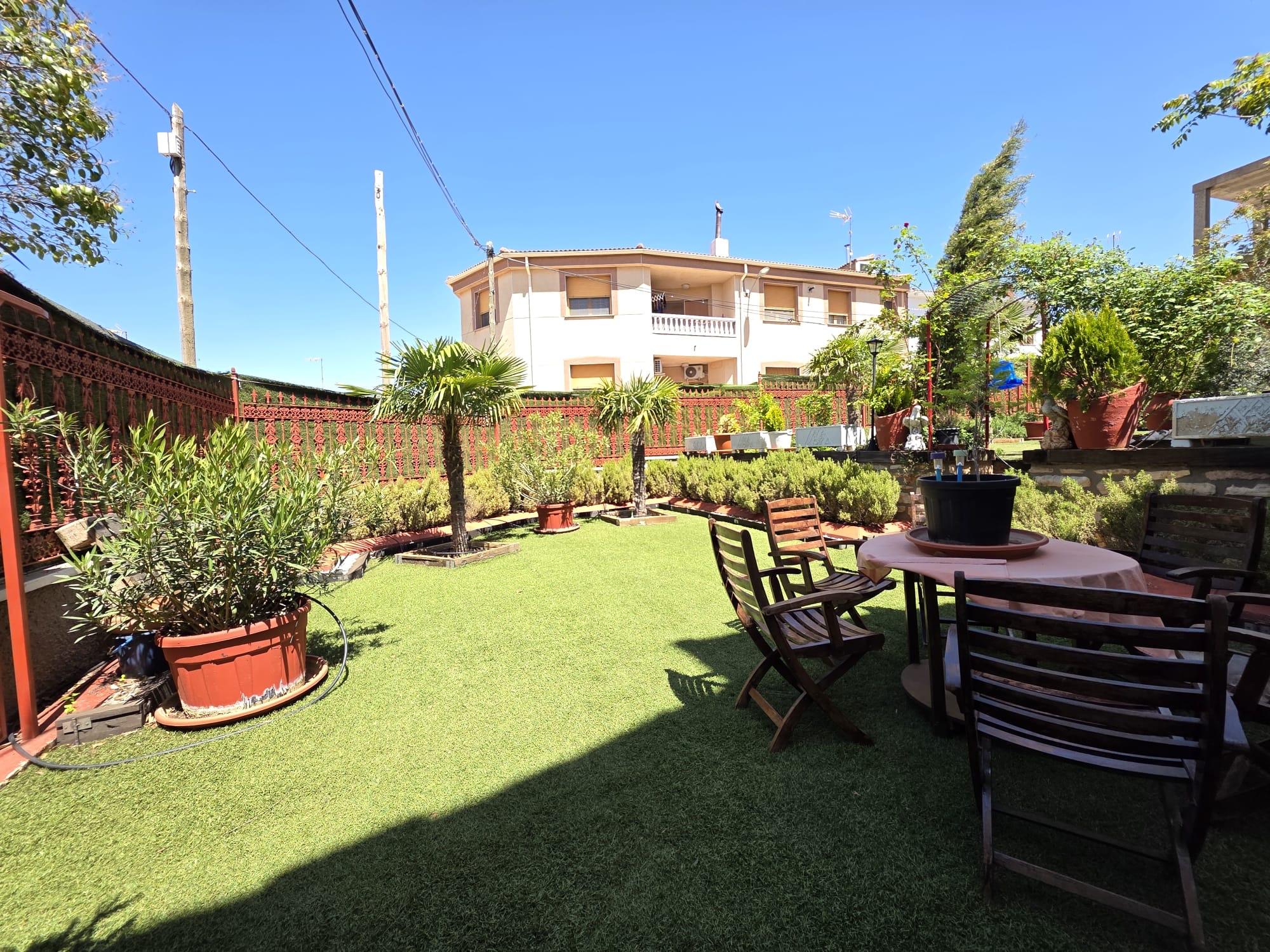 Casa Rústica en Venta en C. Mayor - 36