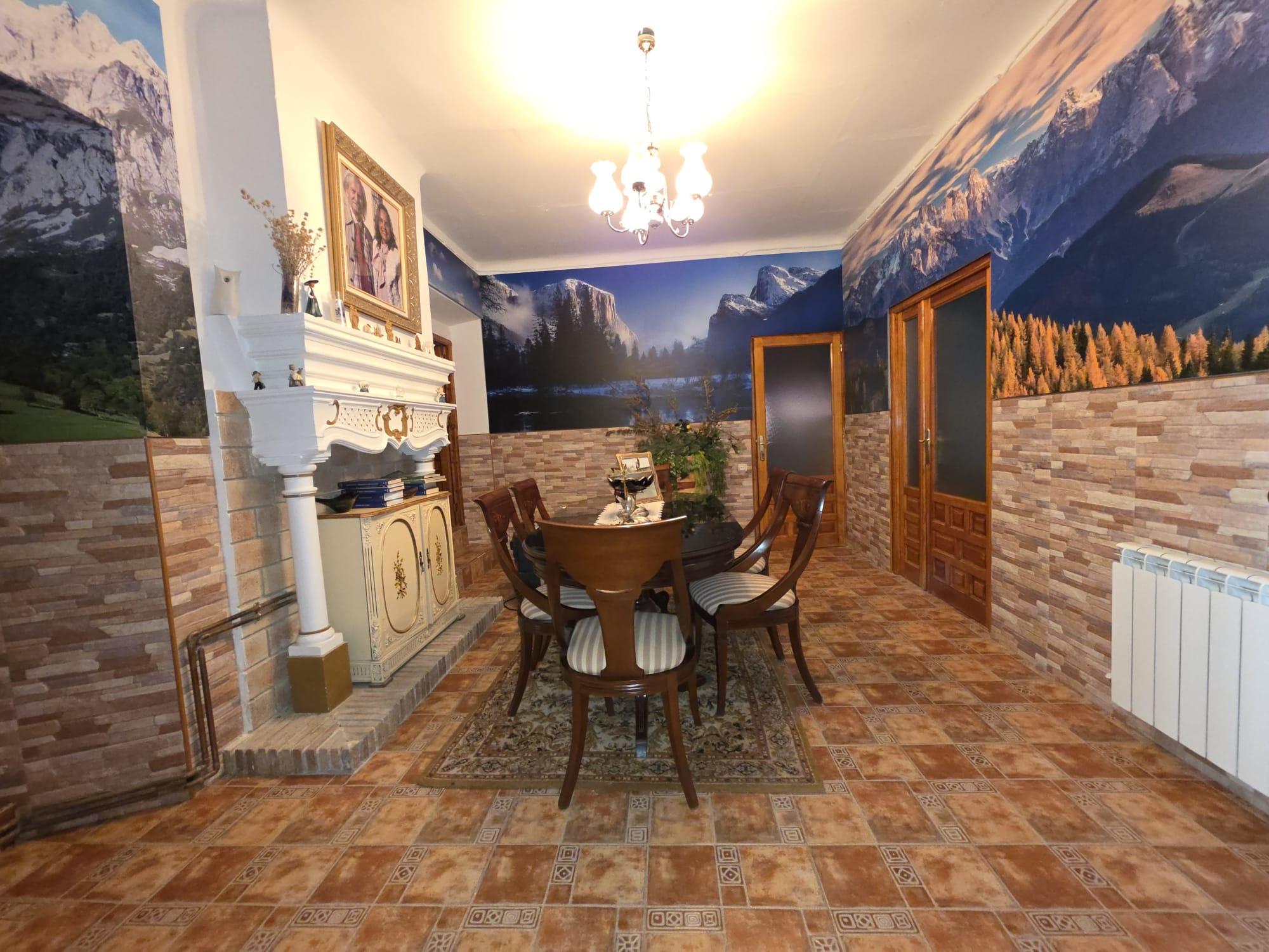 Casa Rústica en Venta en C. Mayor - 1