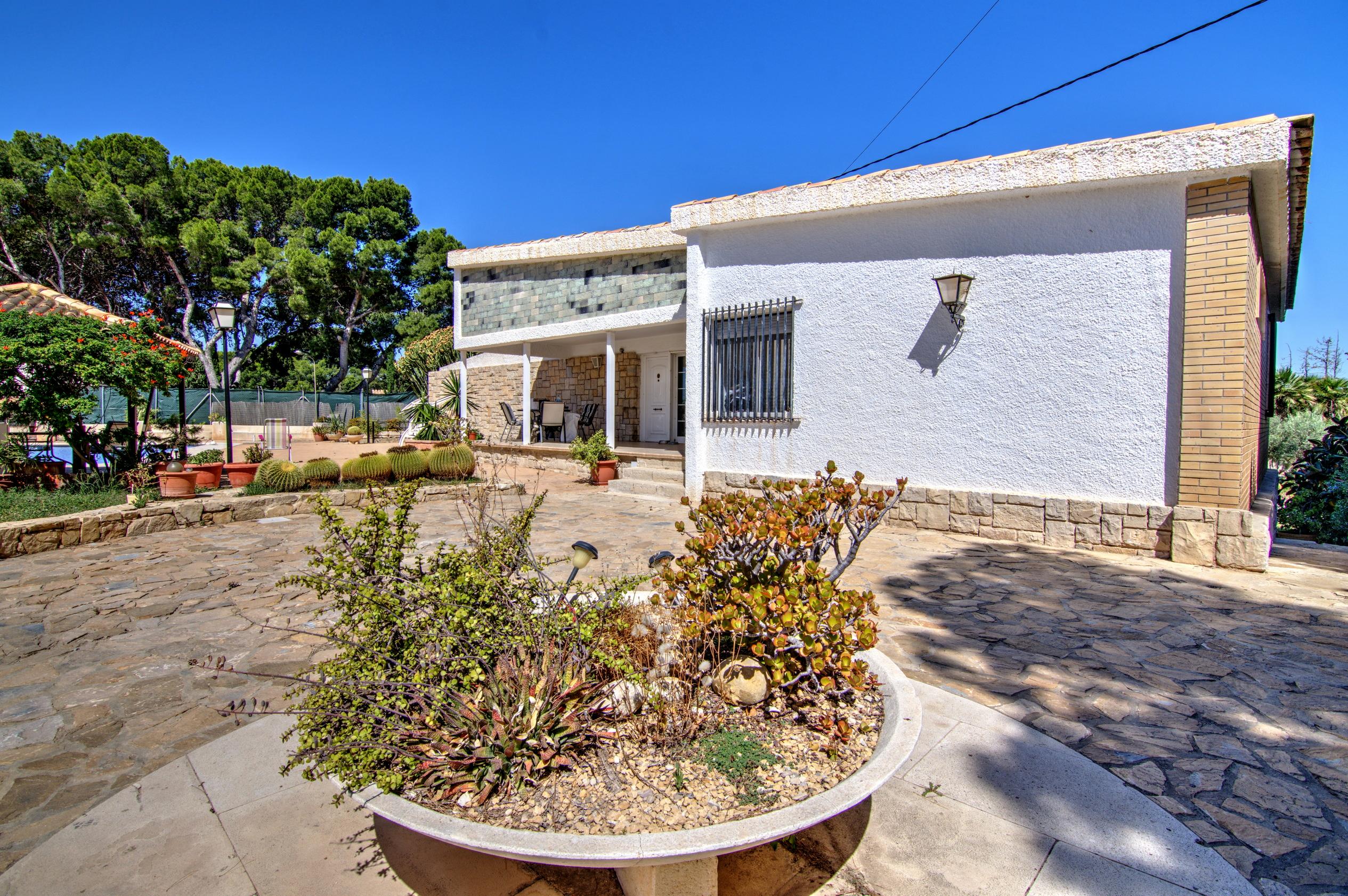 Casa en Venta - Mutxamel, Alicante  - 39
