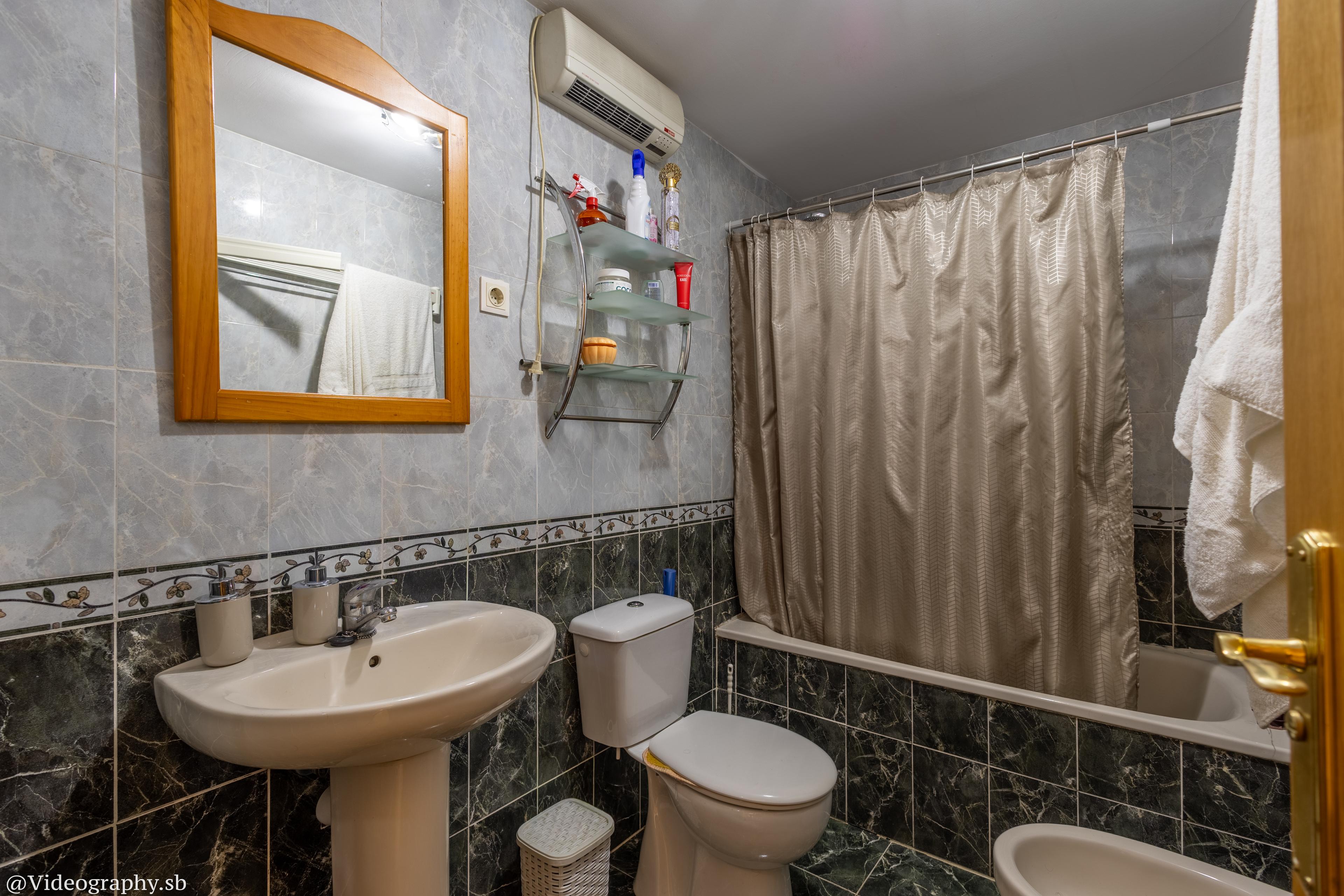 Piso en Venta - Calle del Val - 11