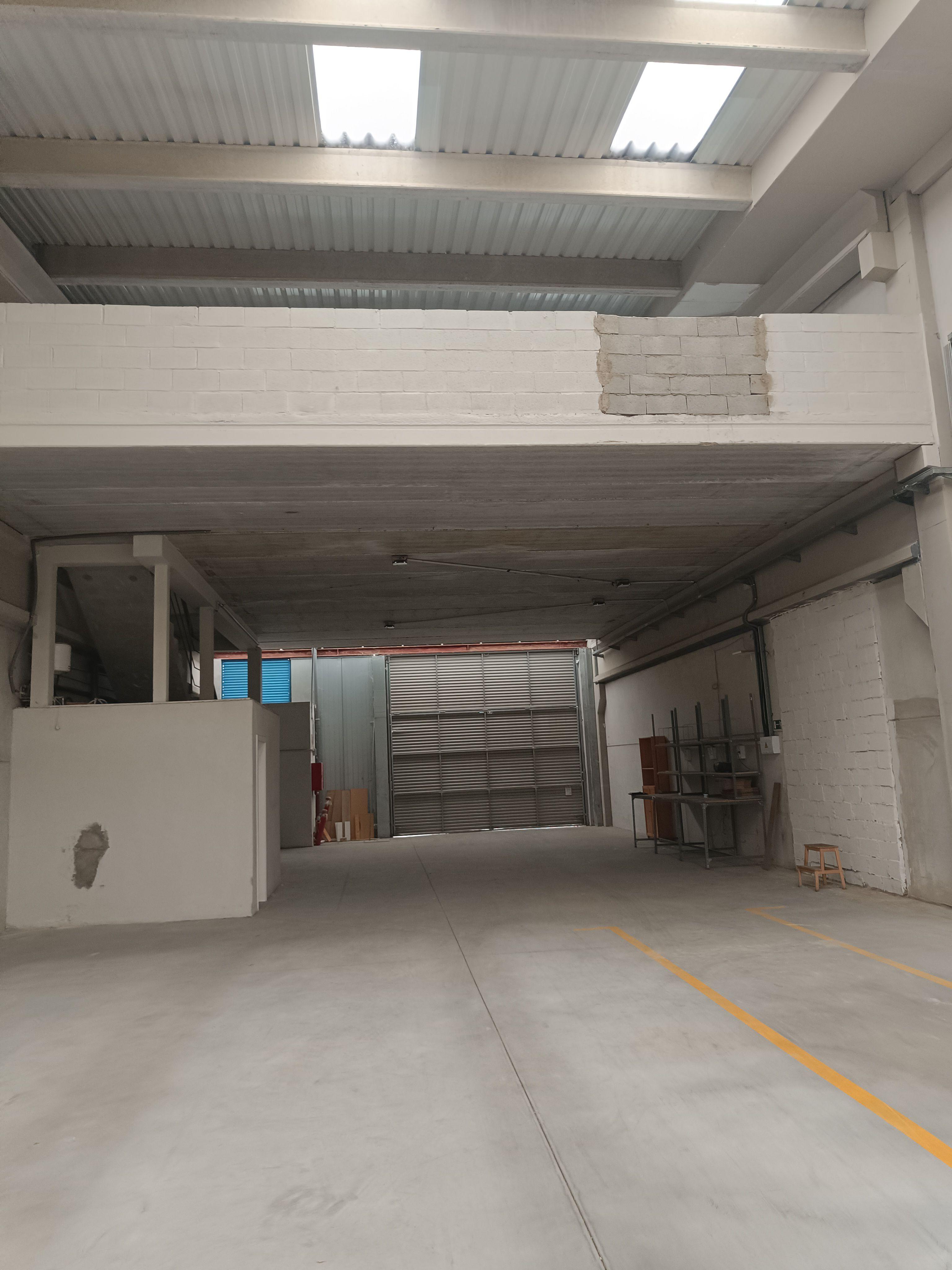 Nave en Venta en Calle Cancheras - 5