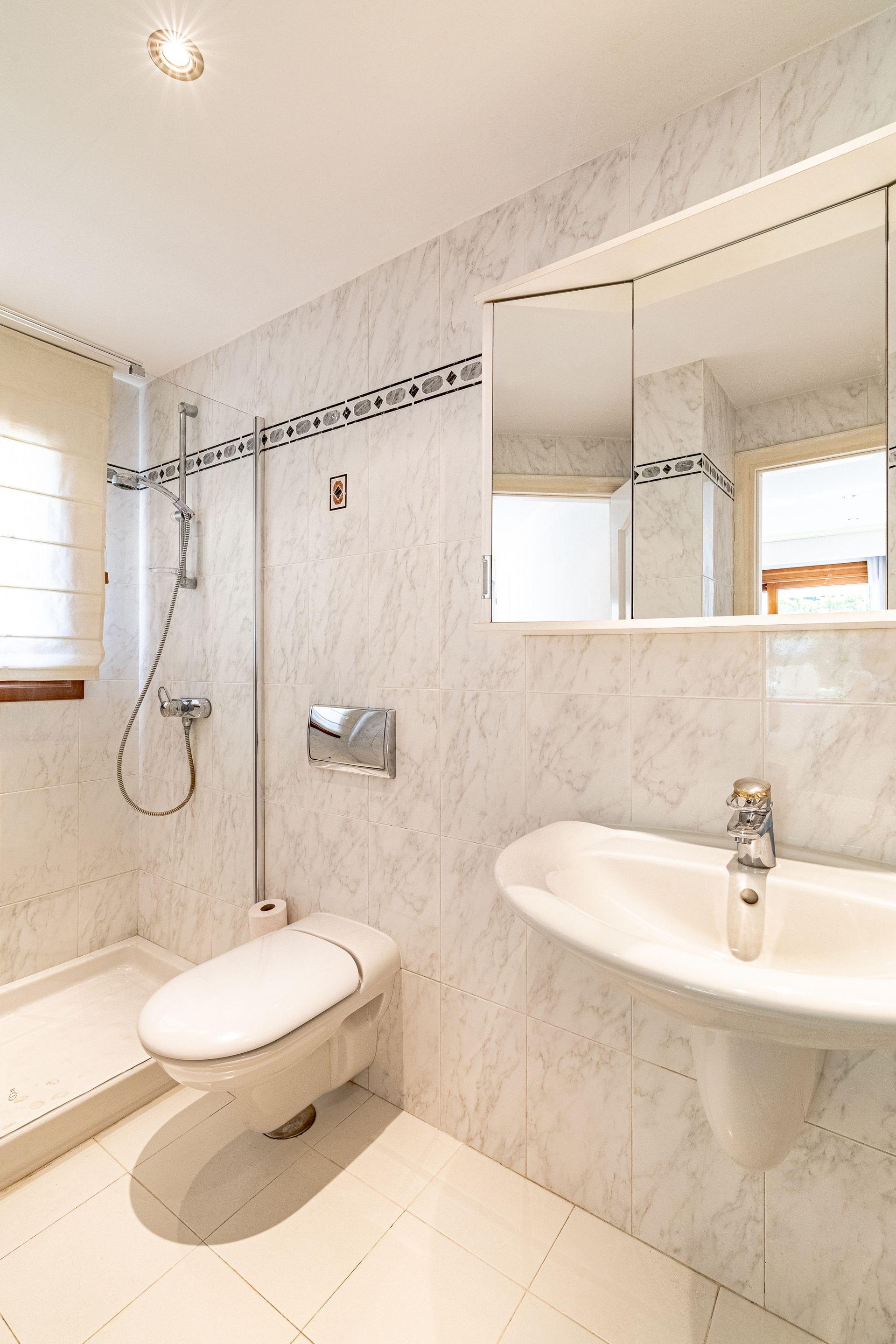 Villa en Venta en Calle Támesis - 16