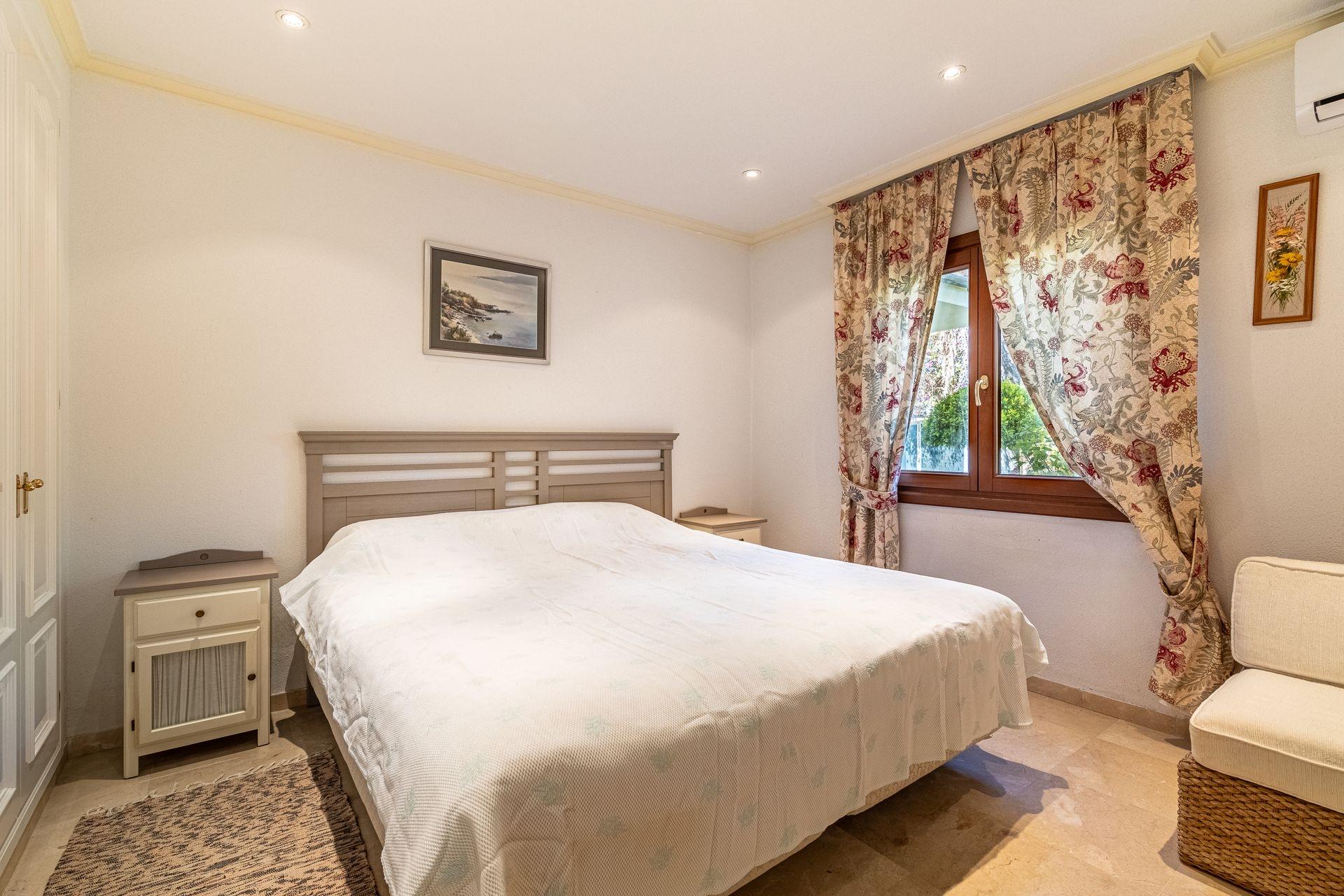Villa en Venta en Calle Támesis - 15