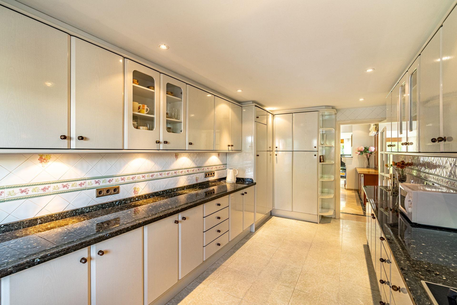 Villa en Venta en Calle Támesis - 13