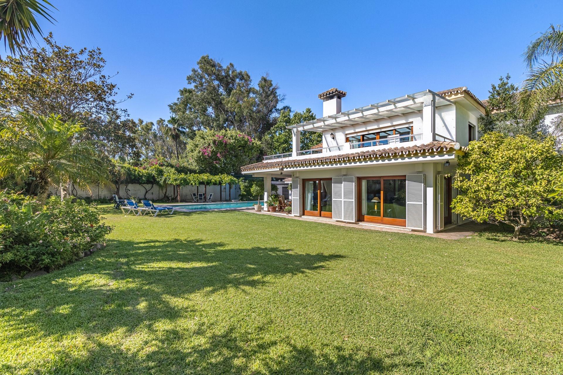 Villa en Venta en Calle Támesis - 8
