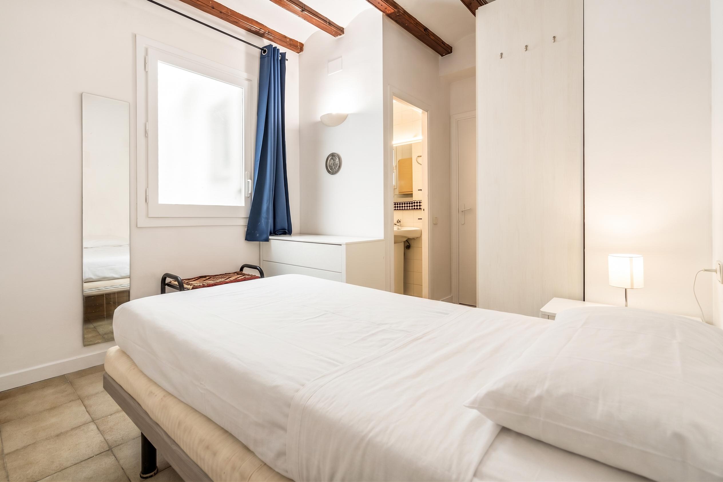 Piso en Venta - Carrer de la Lleona - 16