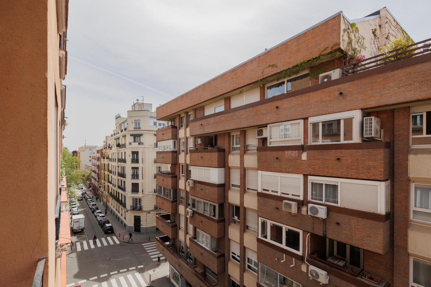 Piso en Venta en Calle de Benito Gutiérrez - 23