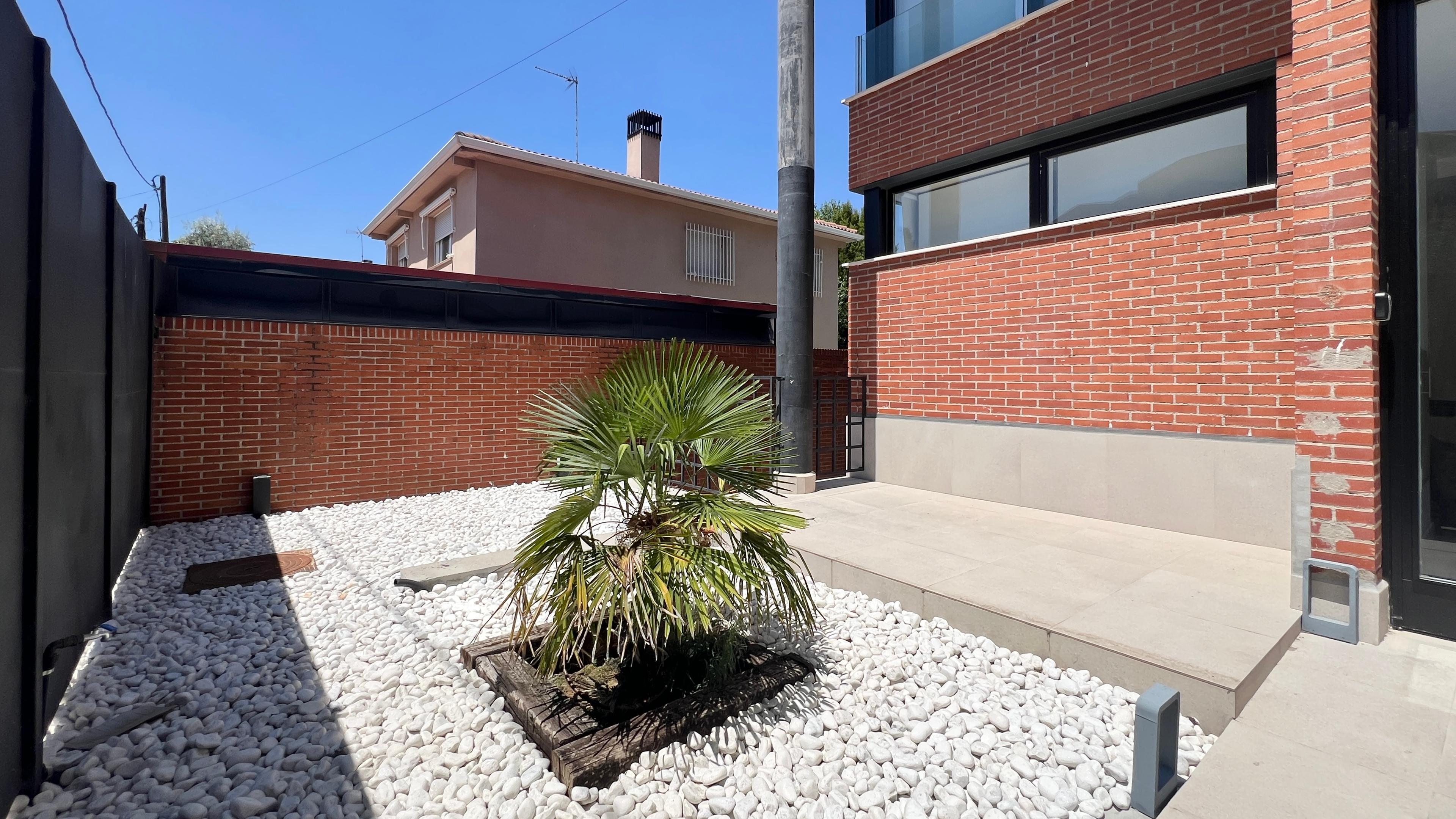 Piso en Alquiler en Calle del Lido - 21