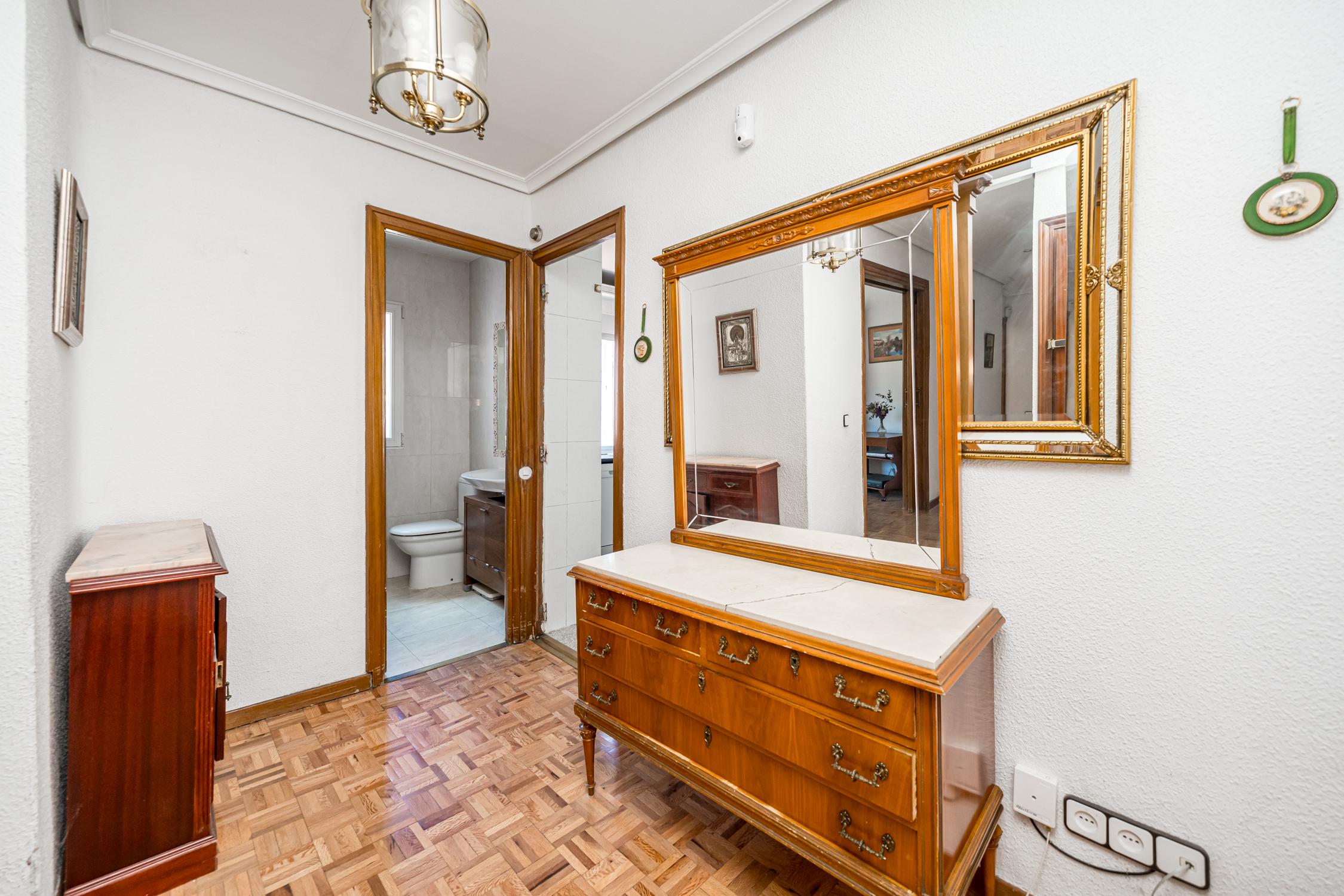 House en Venta en Calle De Luis Camoens - 18