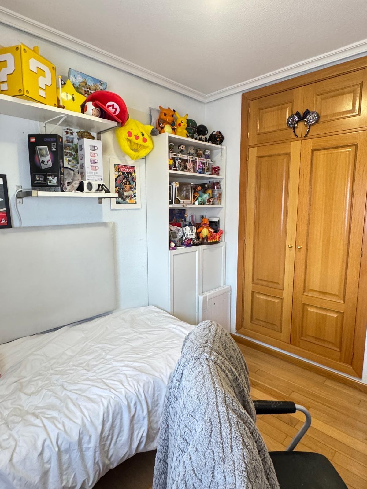 Piso en Venta en Calle Leonardo da Vinci - 22
