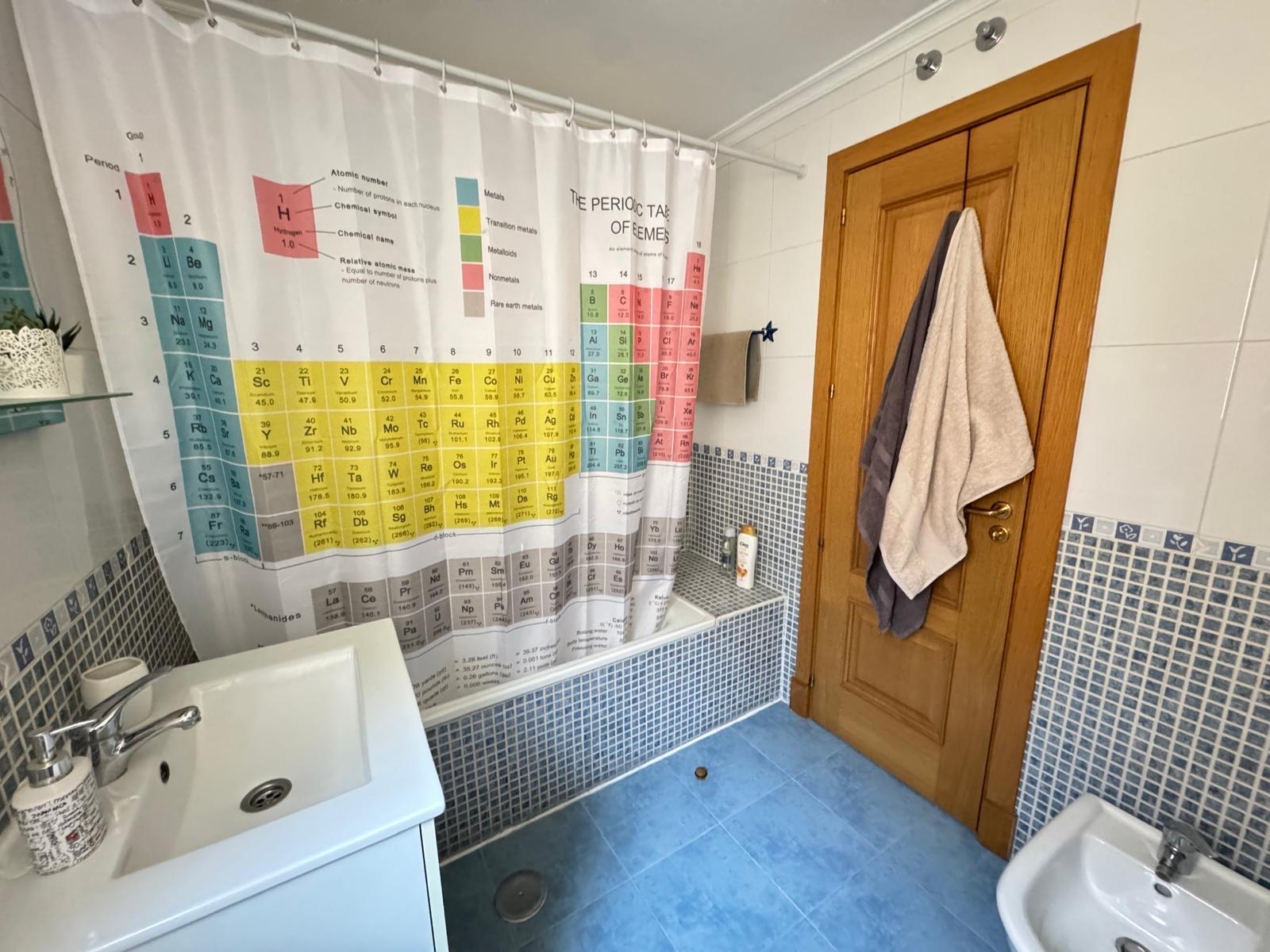 Piso en Venta en Calle Leonardo da Vinci - 24