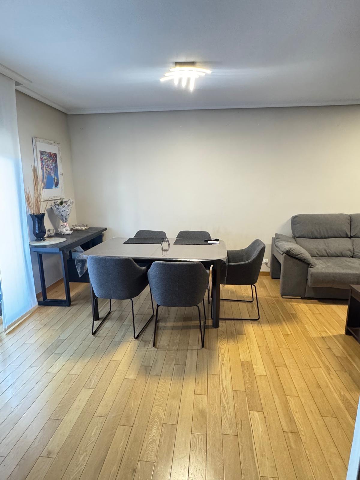 Piso en Venta en Calle Leonardo da Vinci - 7