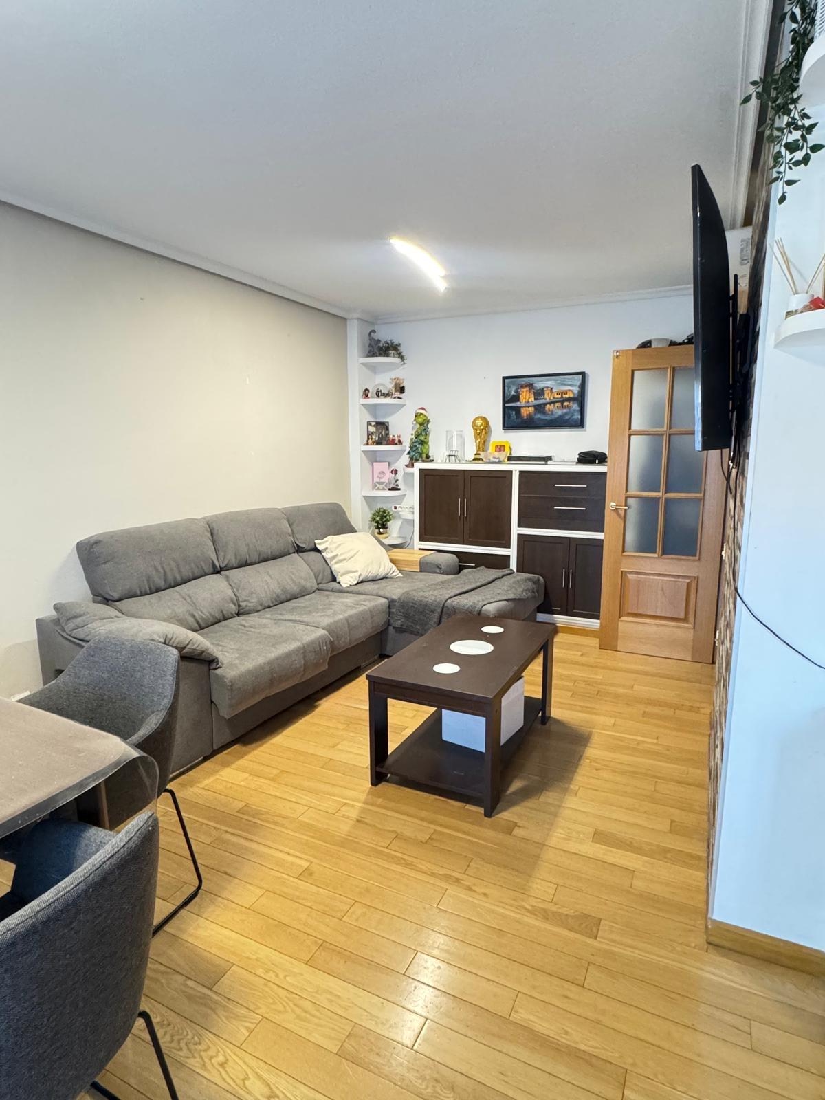 Piso en Venta en Calle Leonardo da Vinci - 5