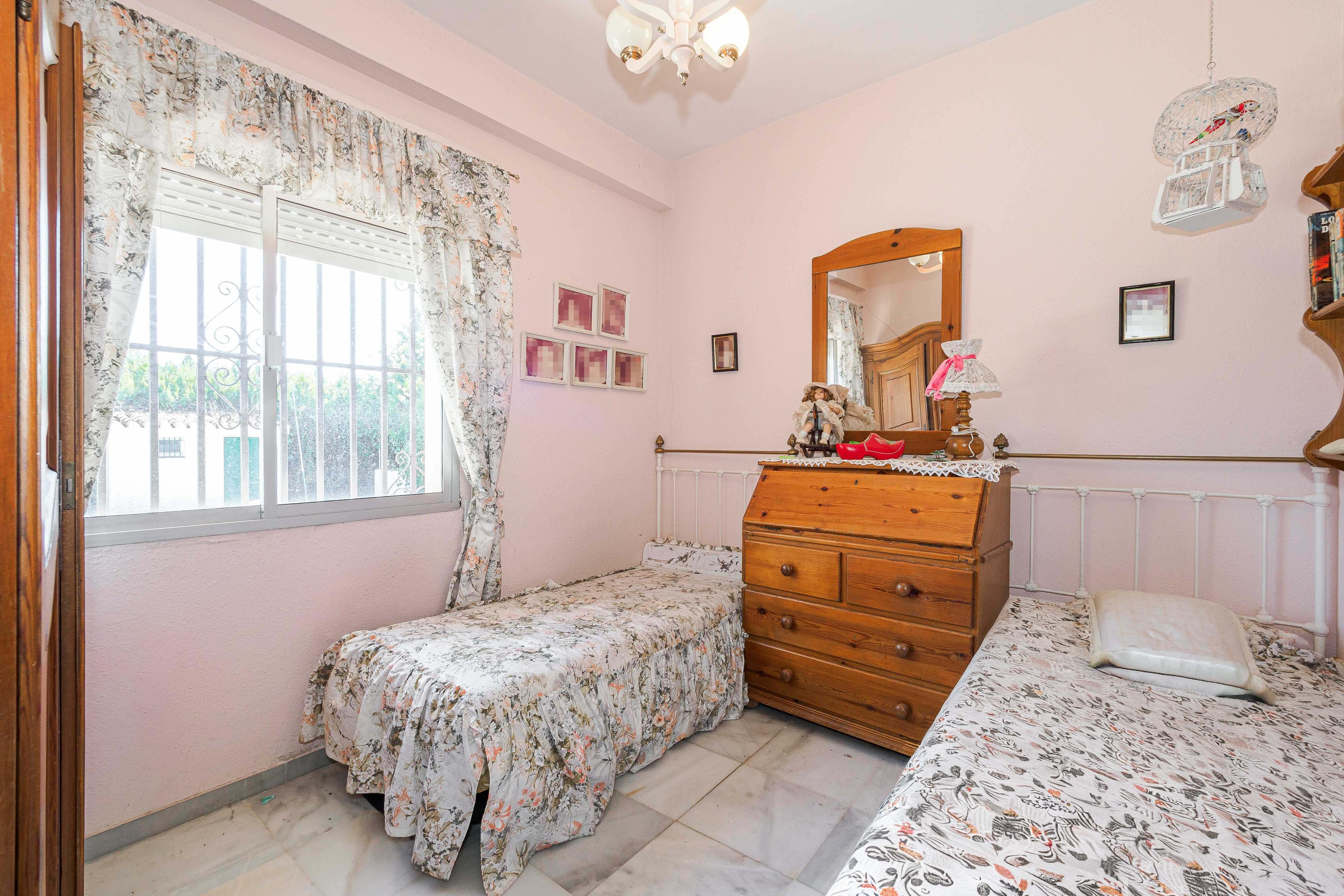 Casa en Venta en Calle Alameda - 28