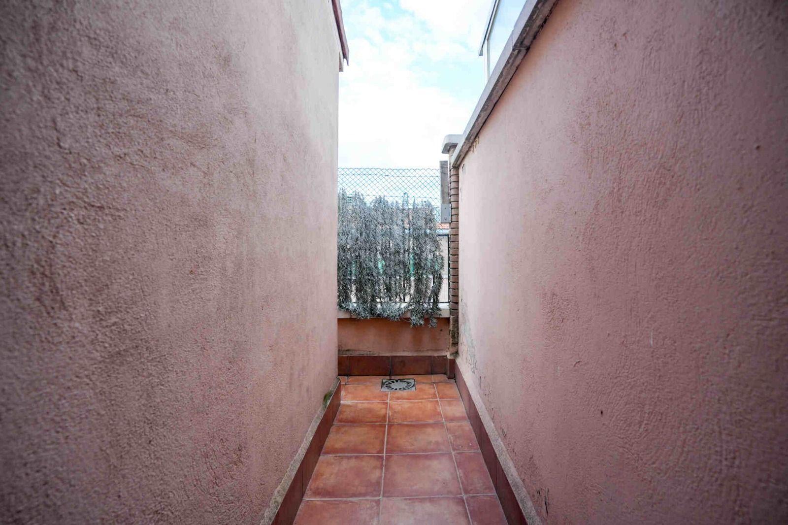 Piso en Venta en Callejón de Gómez Acebo - 36