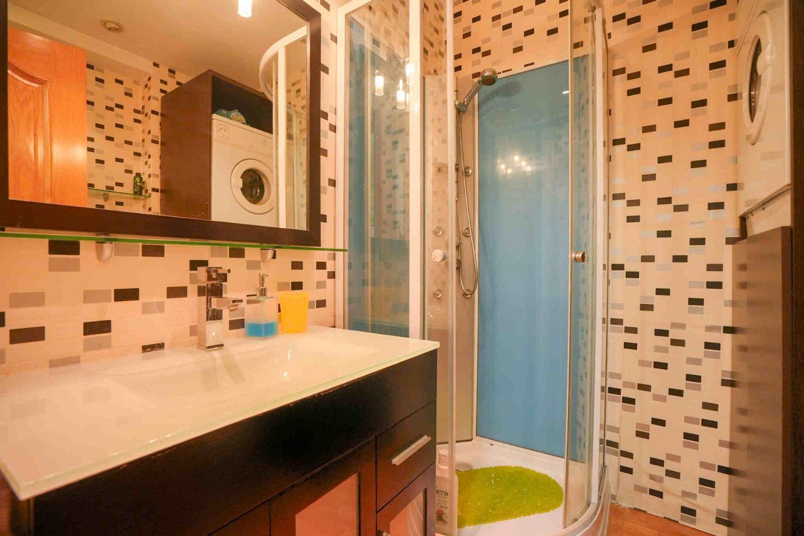 Piso en Venta en Callejón de Gómez Acebo - 21