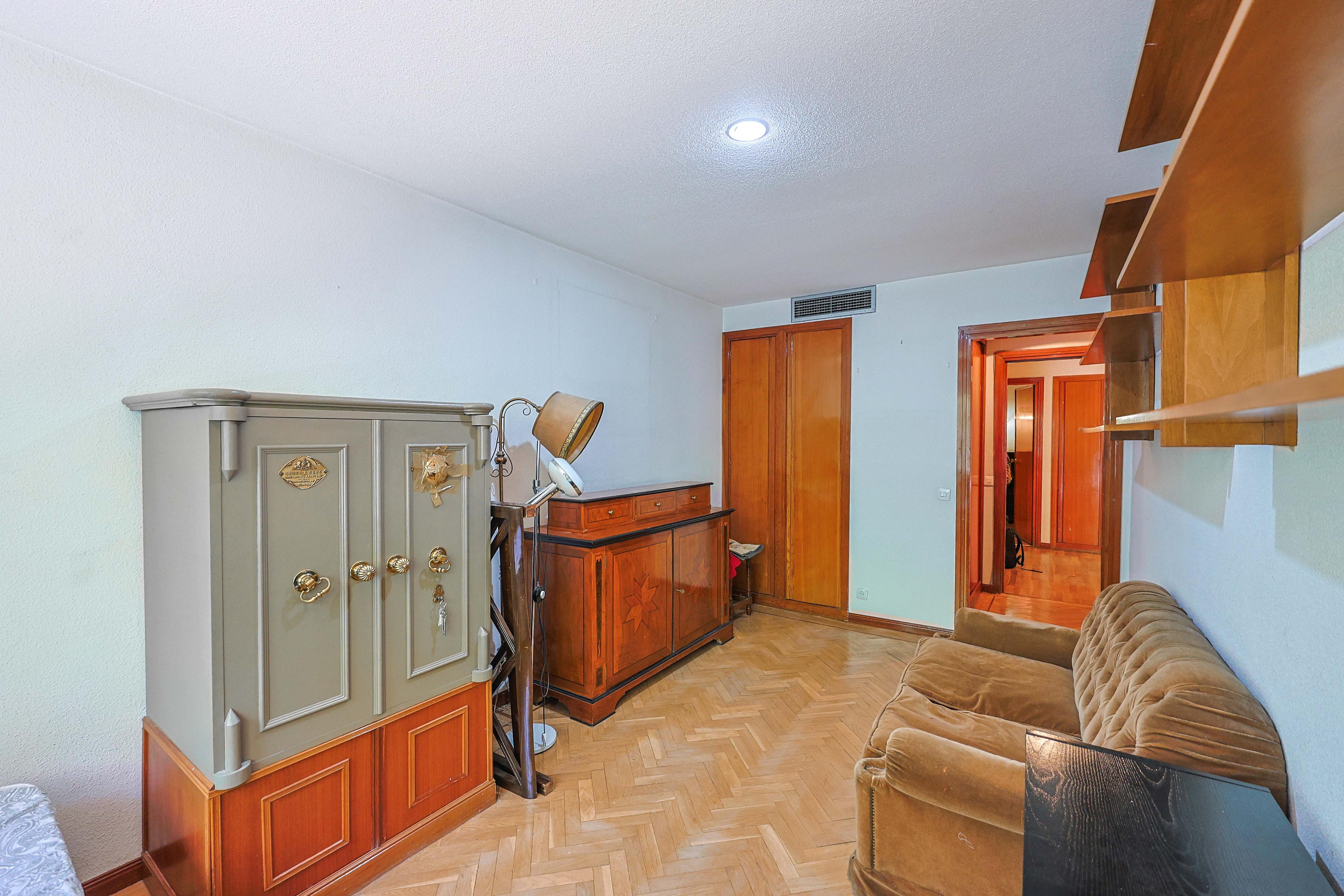 Piso en Venta en Calle de Zurbano - 44