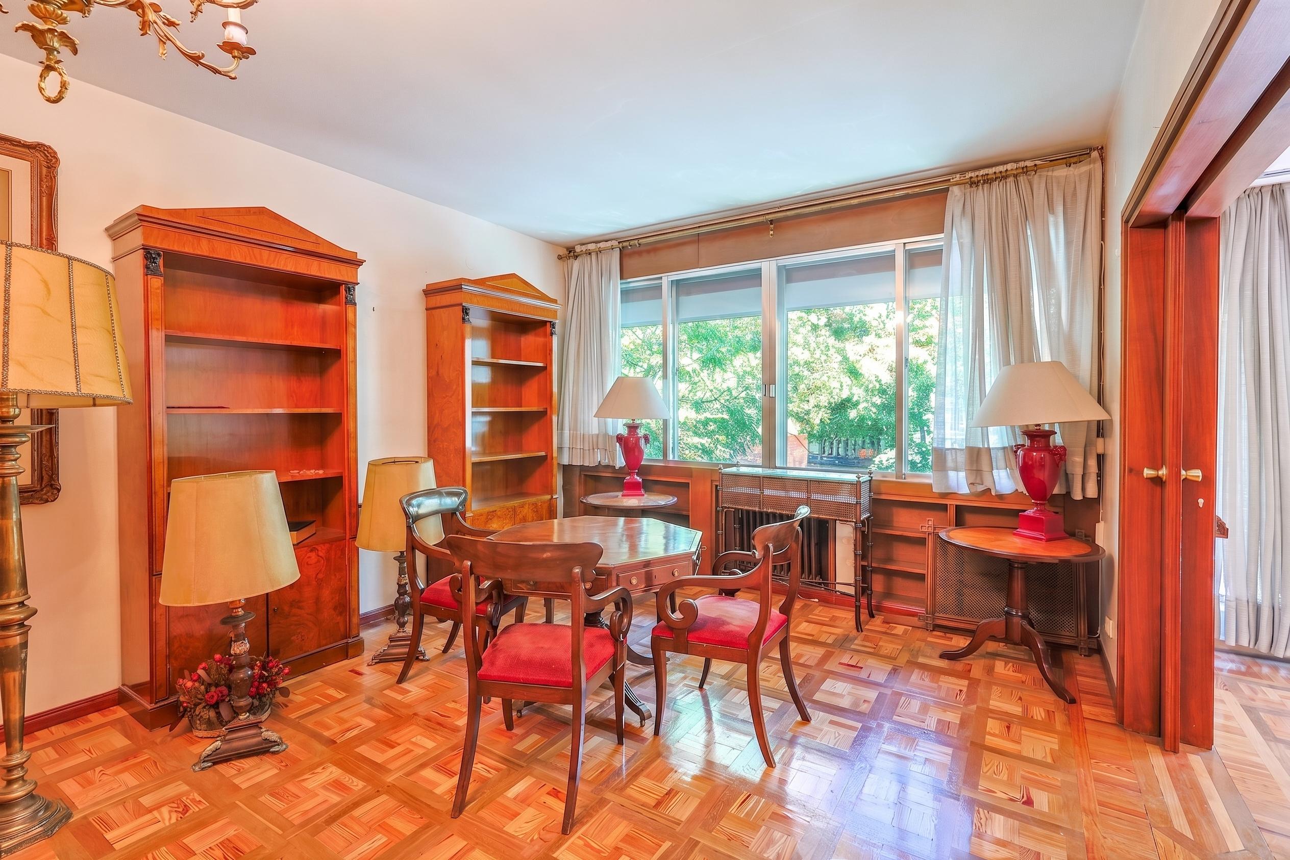 Piso en Venta en Calle de Zurbano - 16