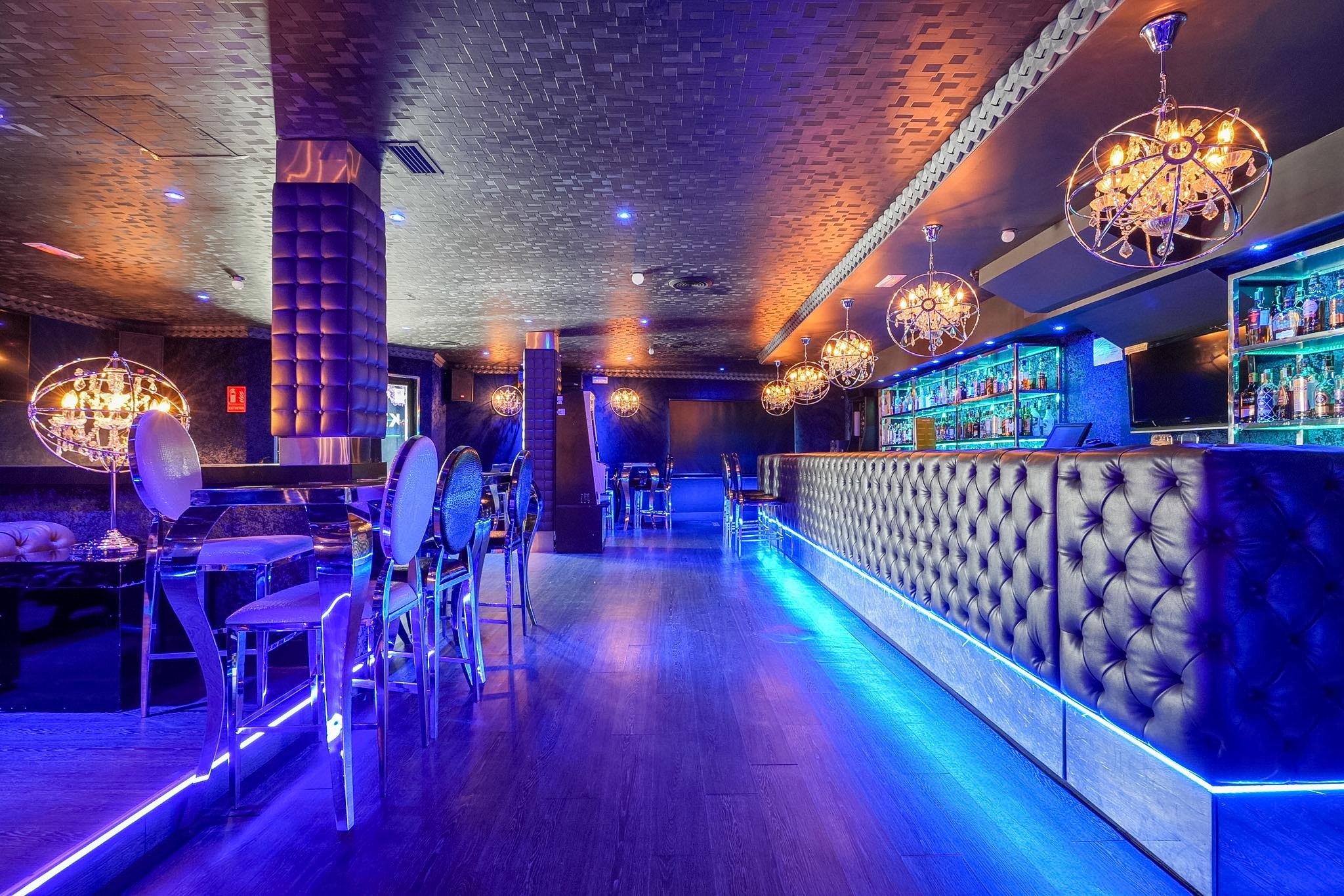 Local en Venta en Calle Madrid - 1