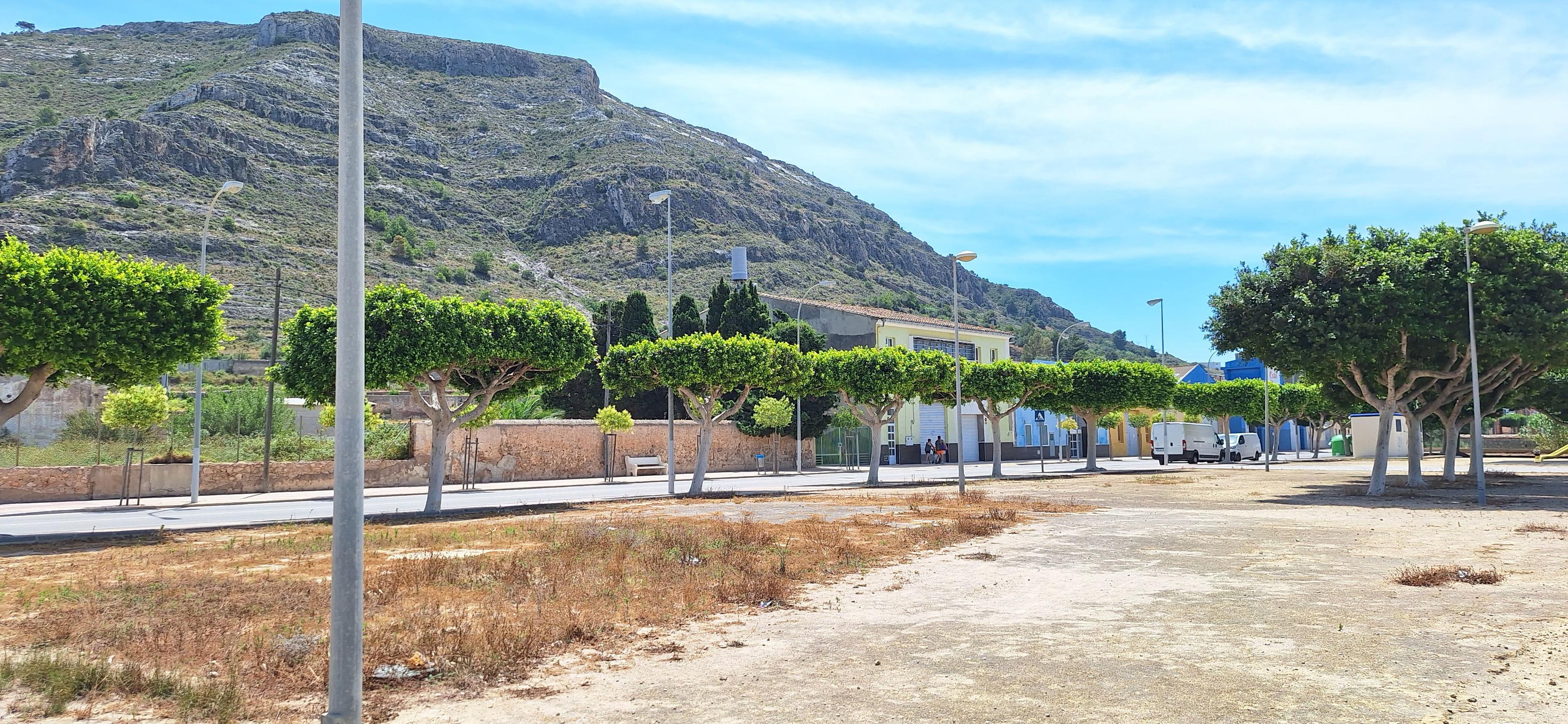Terreno Comercial en Venta en Carrer dels Bombers - 2