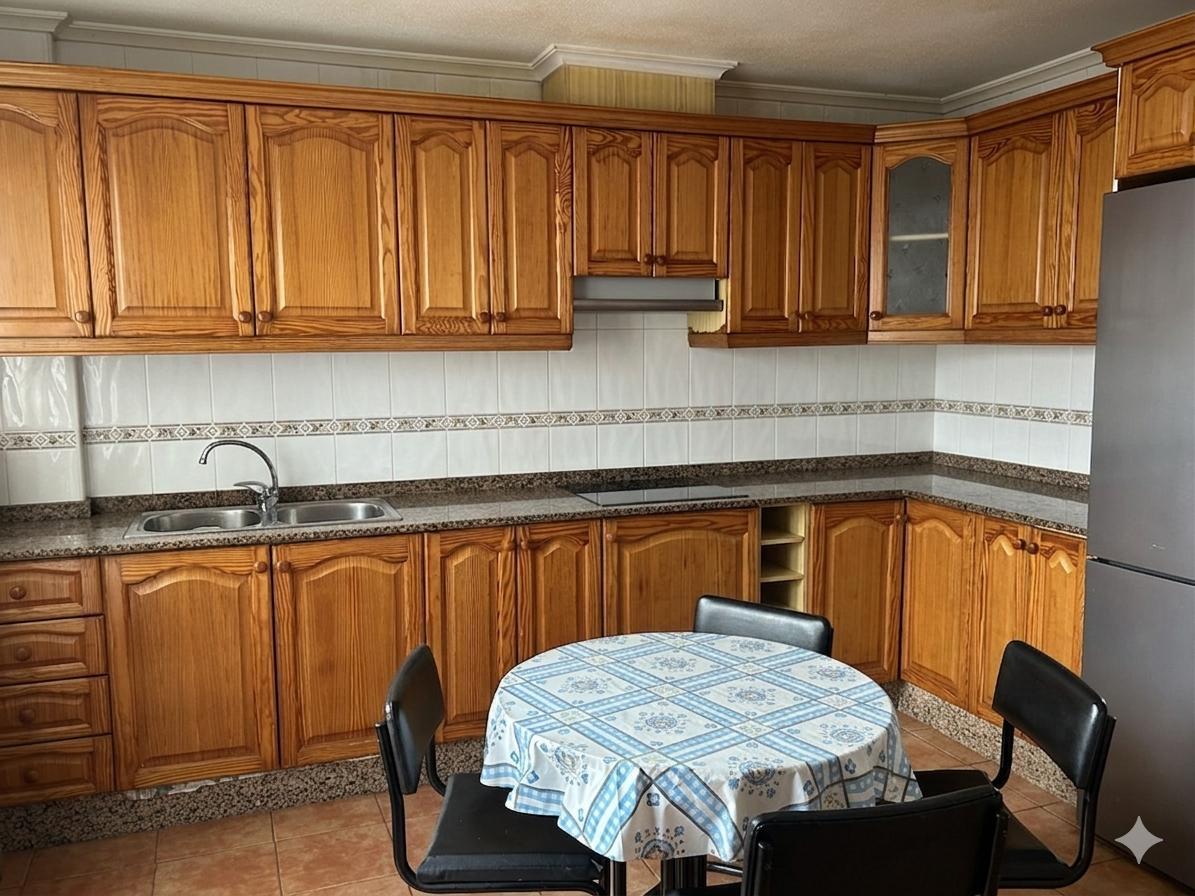 Townhouse en Venta en Calle Plaza Cortes Valencianas - 2