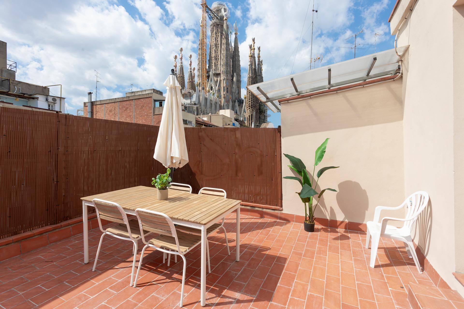 Piso en Alquiler en Carrer de la Marina - 21