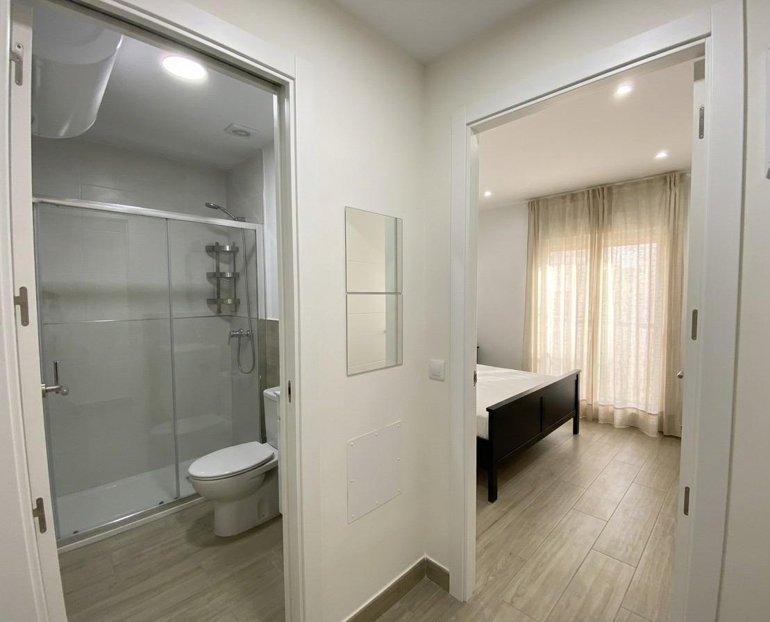 Piso en Venta en Avenida de Logroño - 9