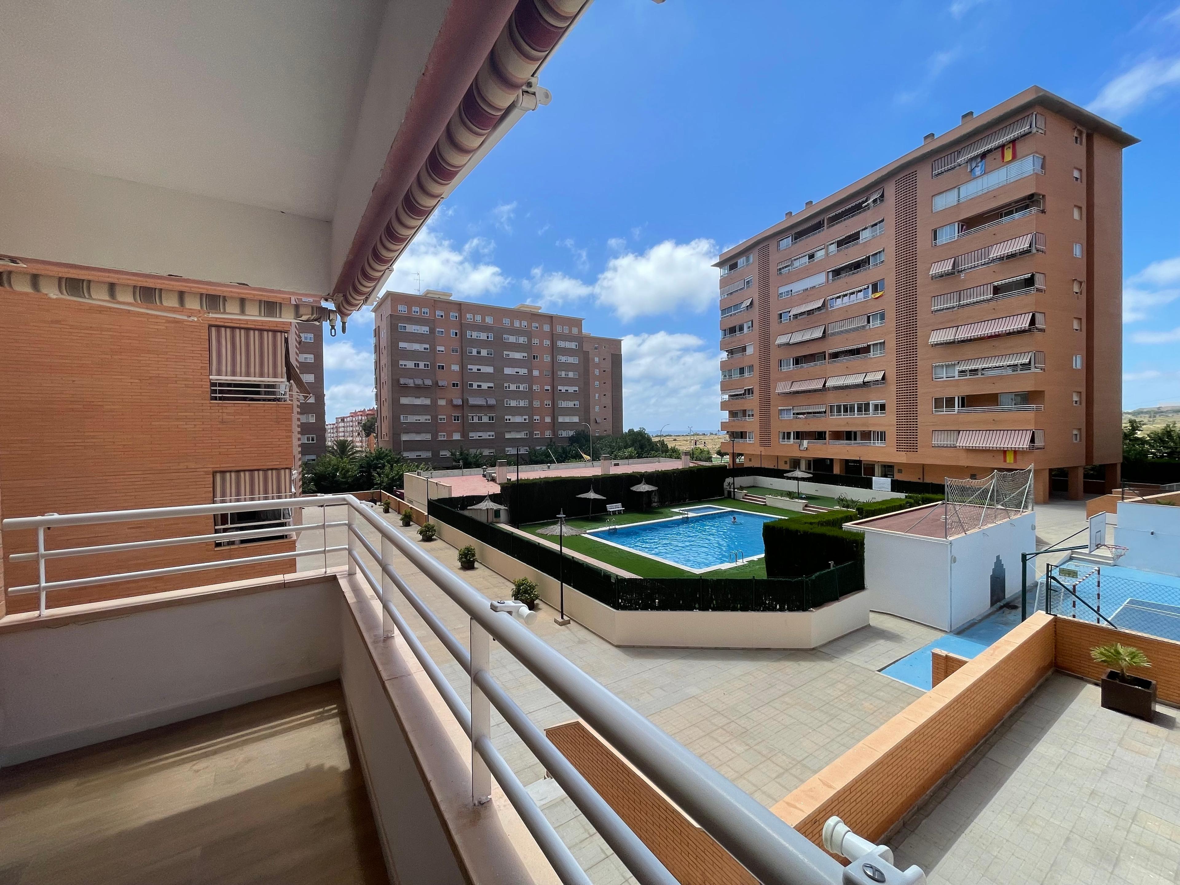 Piso en Venta en Calle de Ramón Gómez Sempere - 19