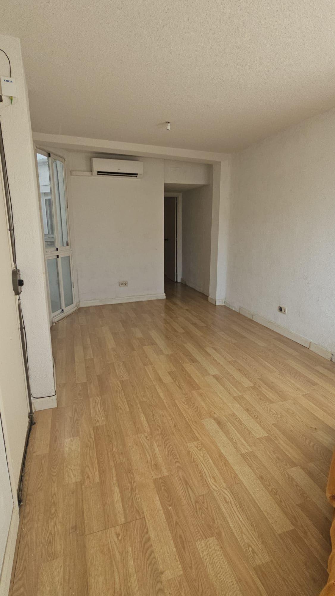 Piso en Venta en Calle del Amparo - 6