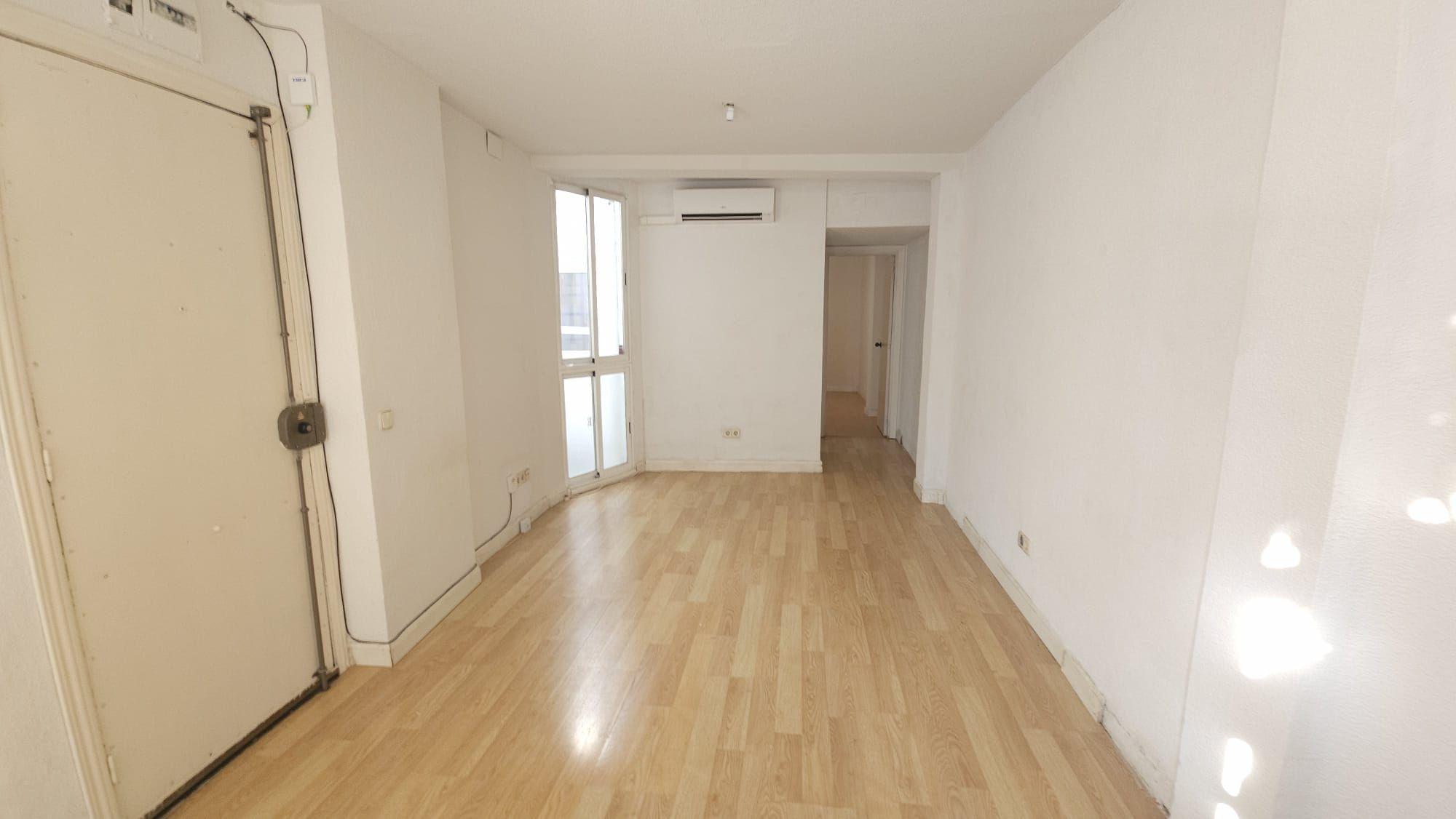 Piso en Venta en Calle del Amparo - 4