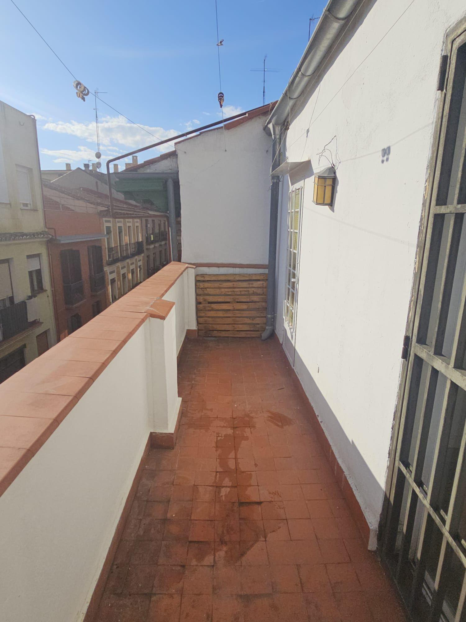 Piso en Venta en Calle del Amparo - 16