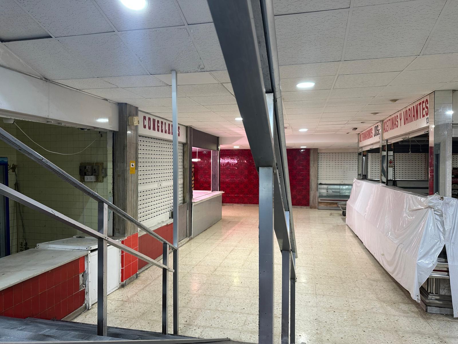 Local en Alquiler en Carrer Arquebisbe Loaces - 8