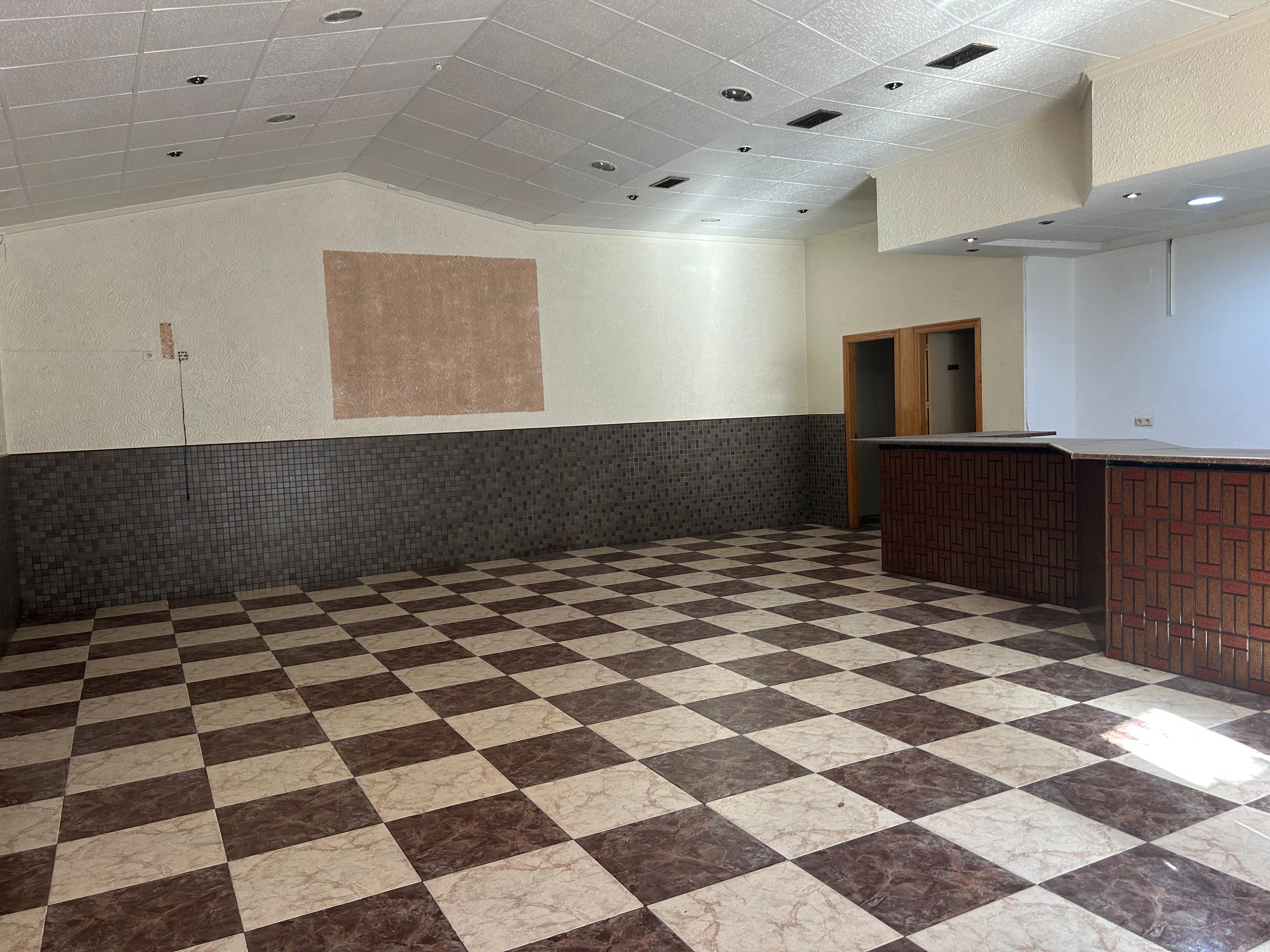 Local en Venta en Avenida Marques de Lacy - 3