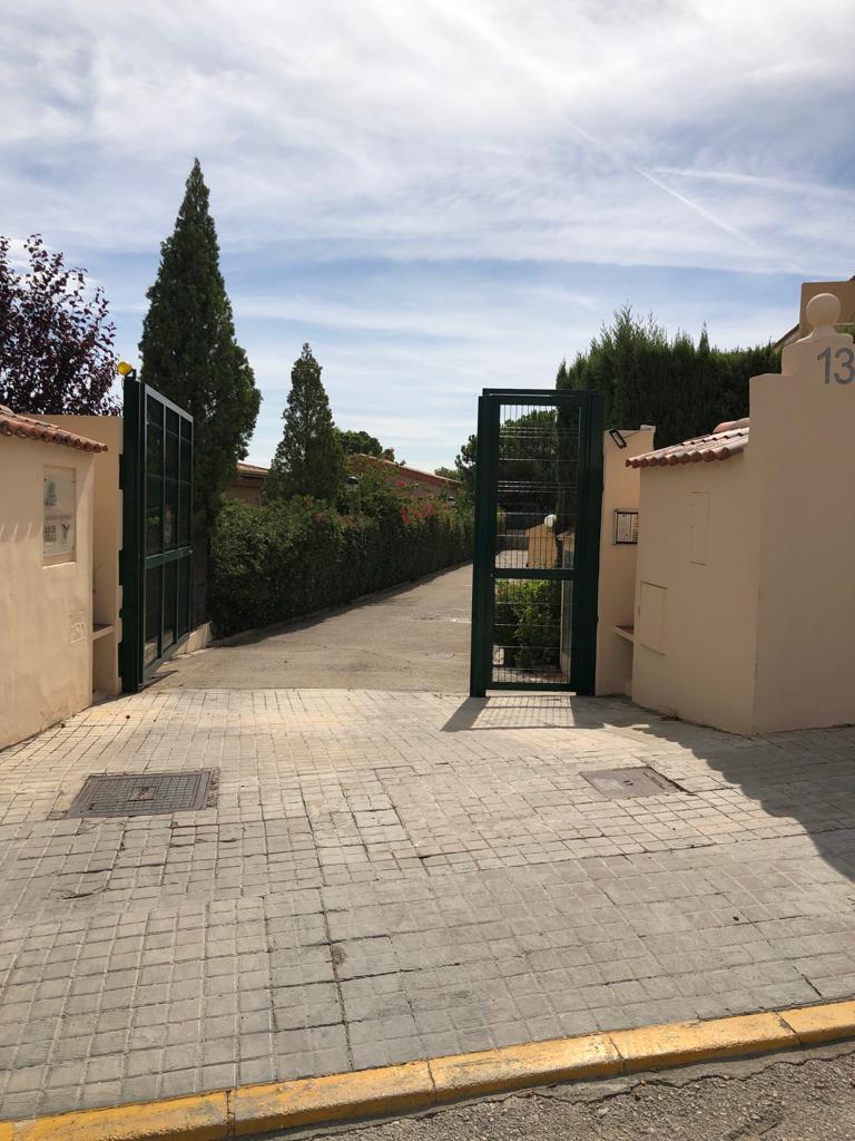Townhouse en Alquiler en Carrer Montgó - 2
