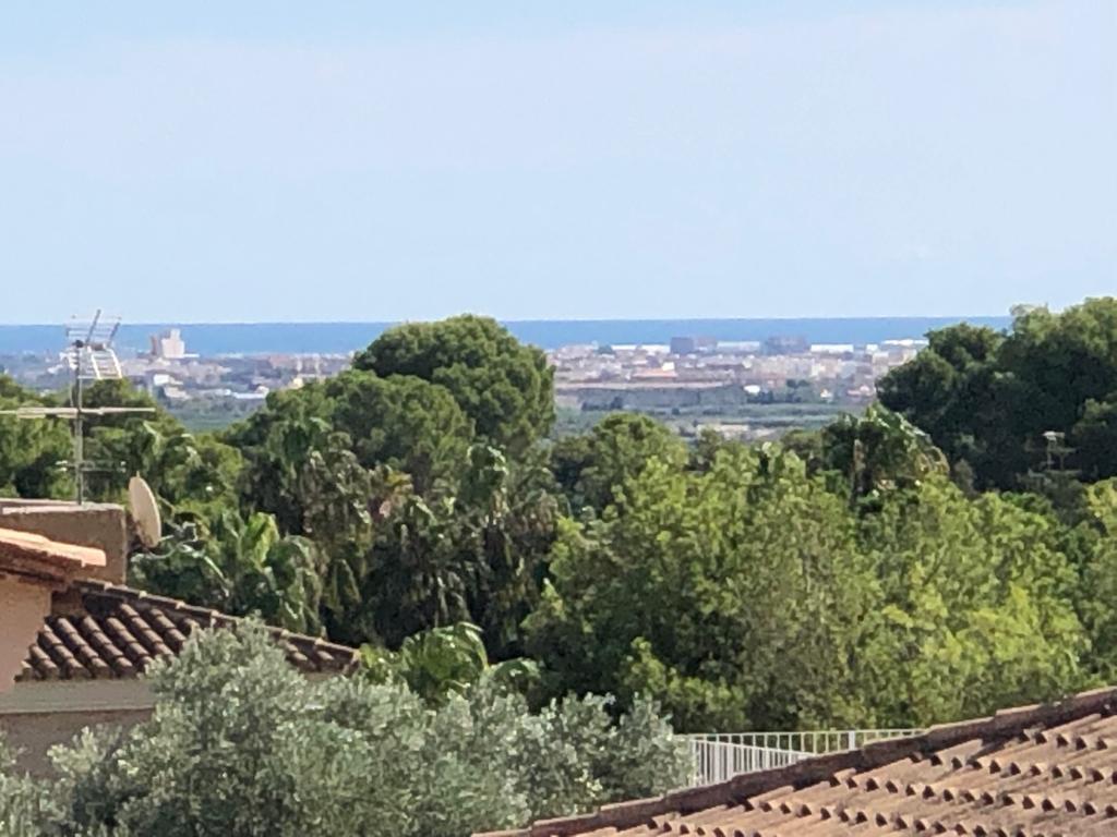 Townhouse en Alquiler en Carrer Montgó - 16