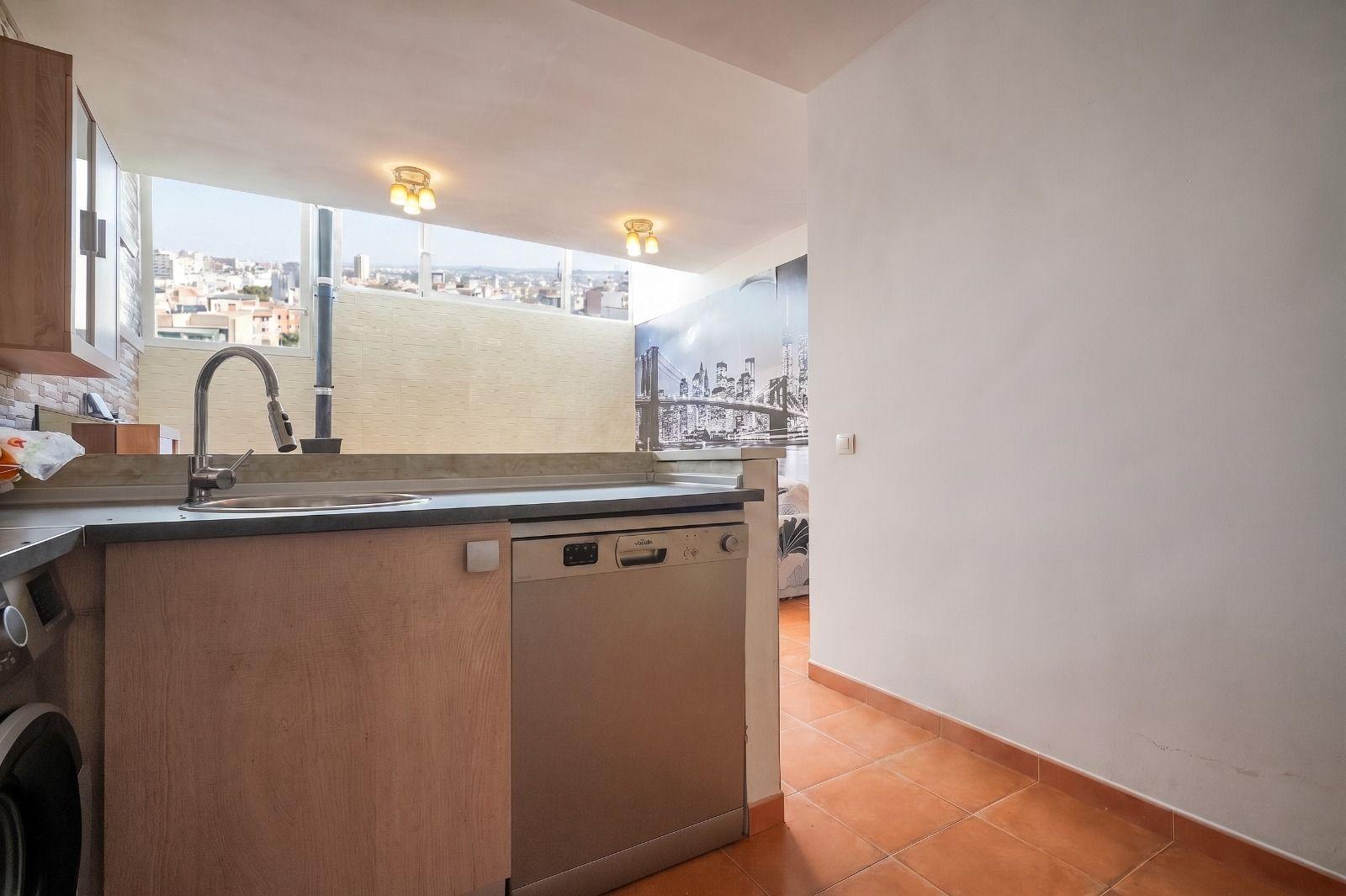 Casa Adosada en Venta en Calle Valverde - 9