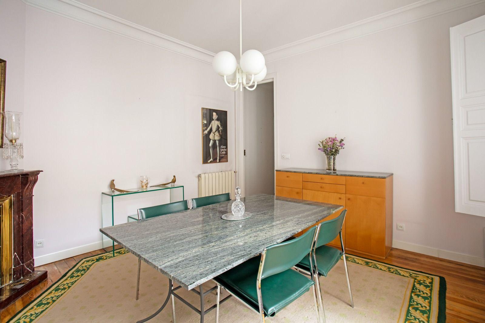 Piso en Venta en Calle de Orellana - 10