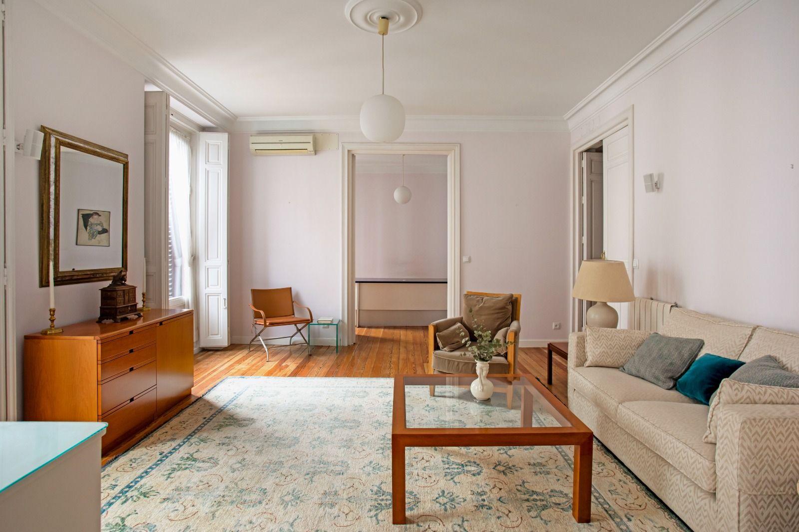 Piso en Venta en Calle de Orellana - 9