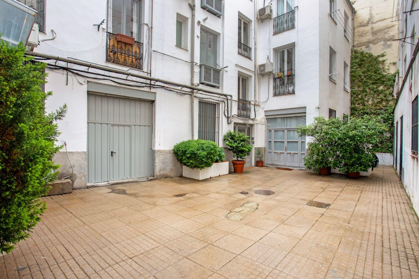 Piso en Venta en Calle de Orellana - 36