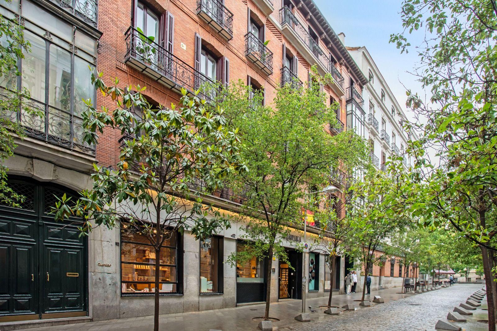 Piso en Venta en Calle de Orellana - 30